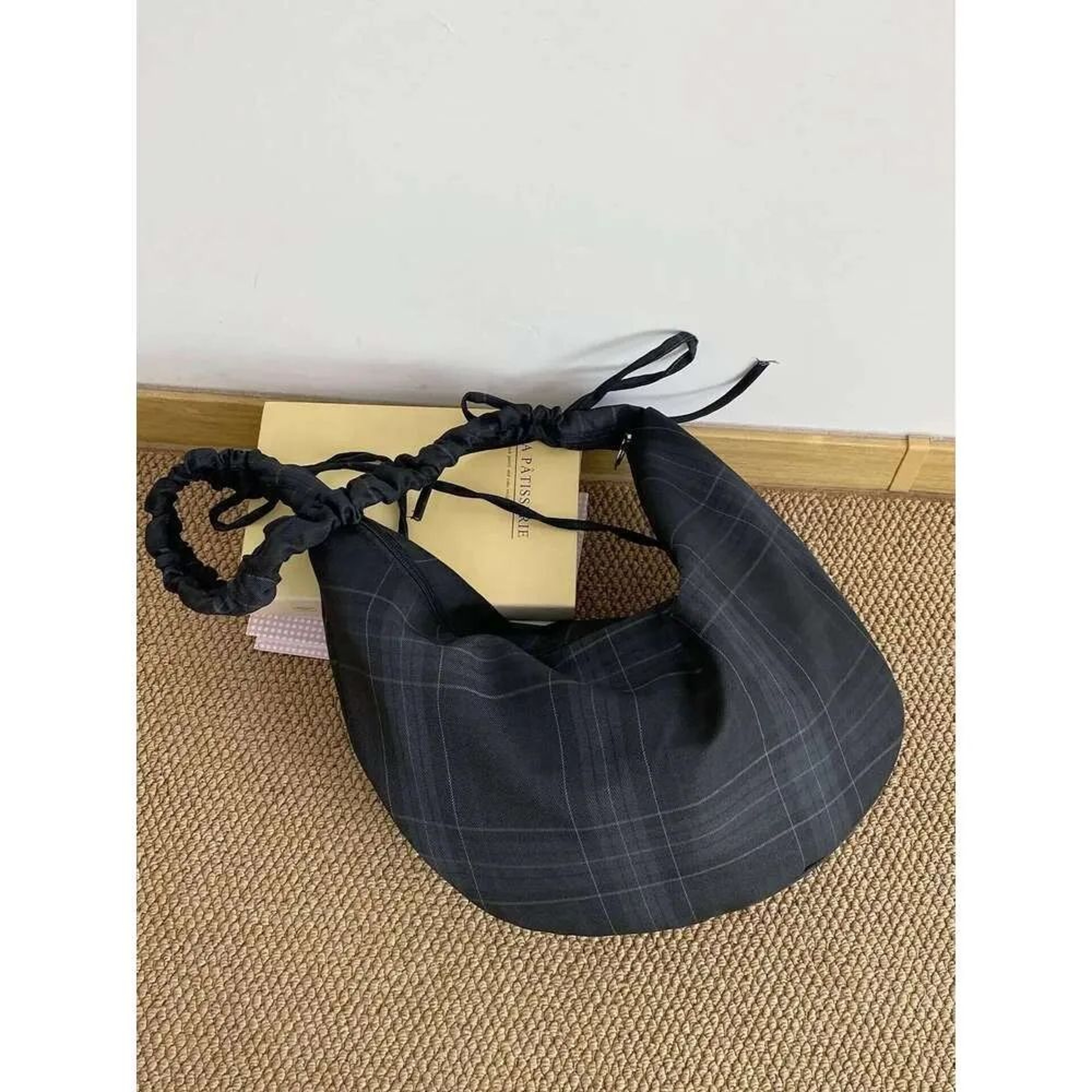 Vintage Plaid Womens Shoulder Bag With Pleated Design And Drawstring Closure 1