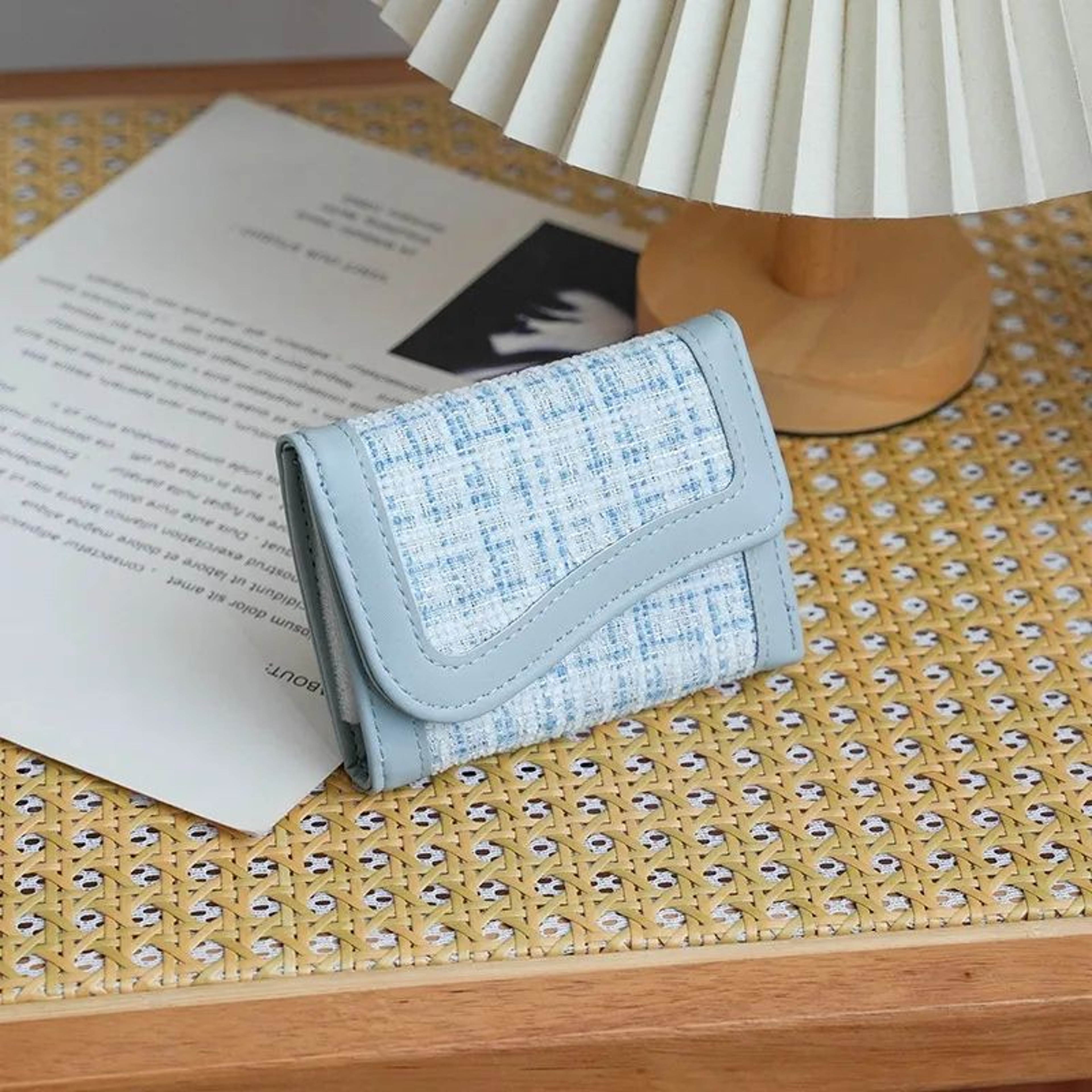 Women Large Capacity Solid Color Wallet With Minimalist Chic Design 0