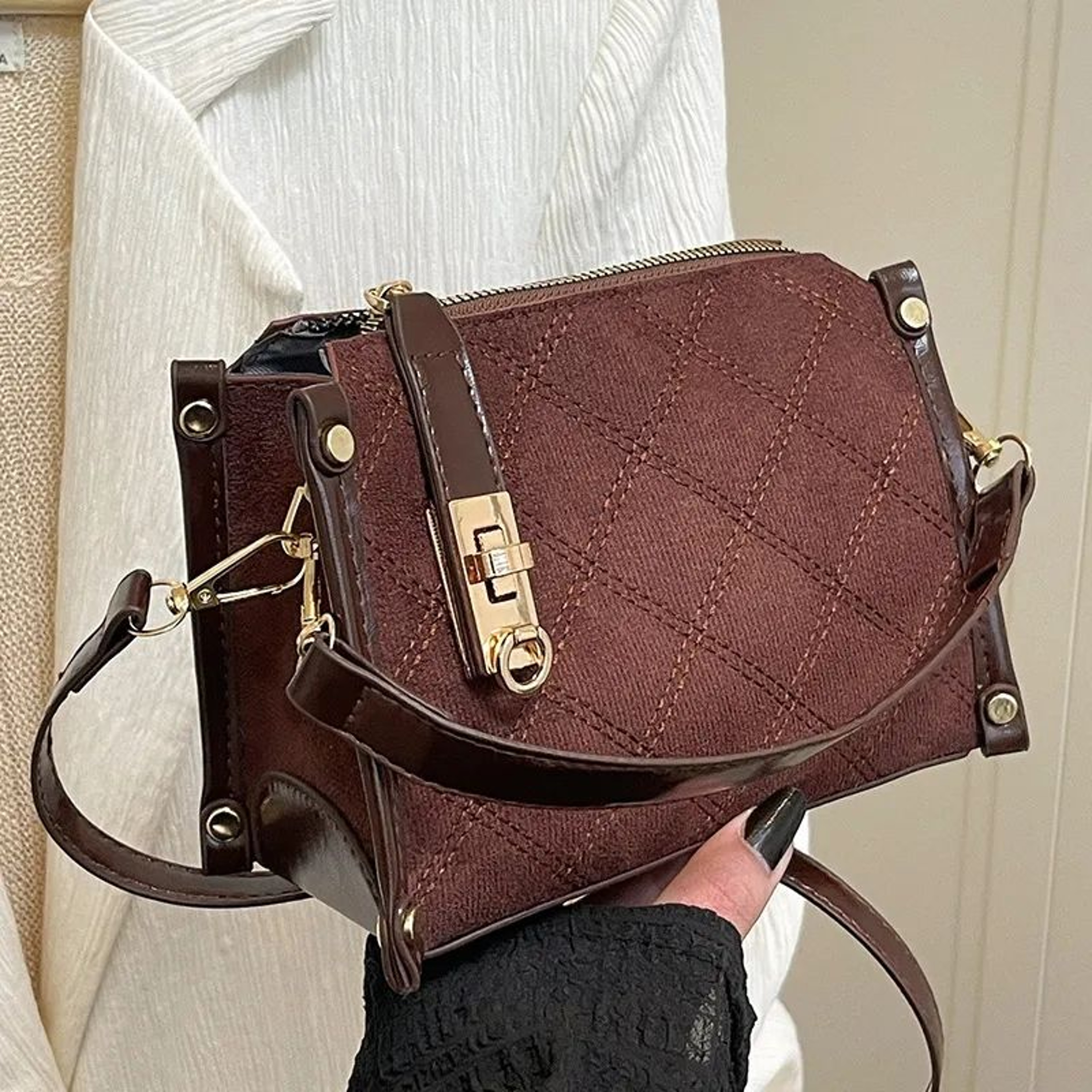 Diamond Quilted Shoulder Bag With Adjustable Strap Retro Crossbody Handbag 2