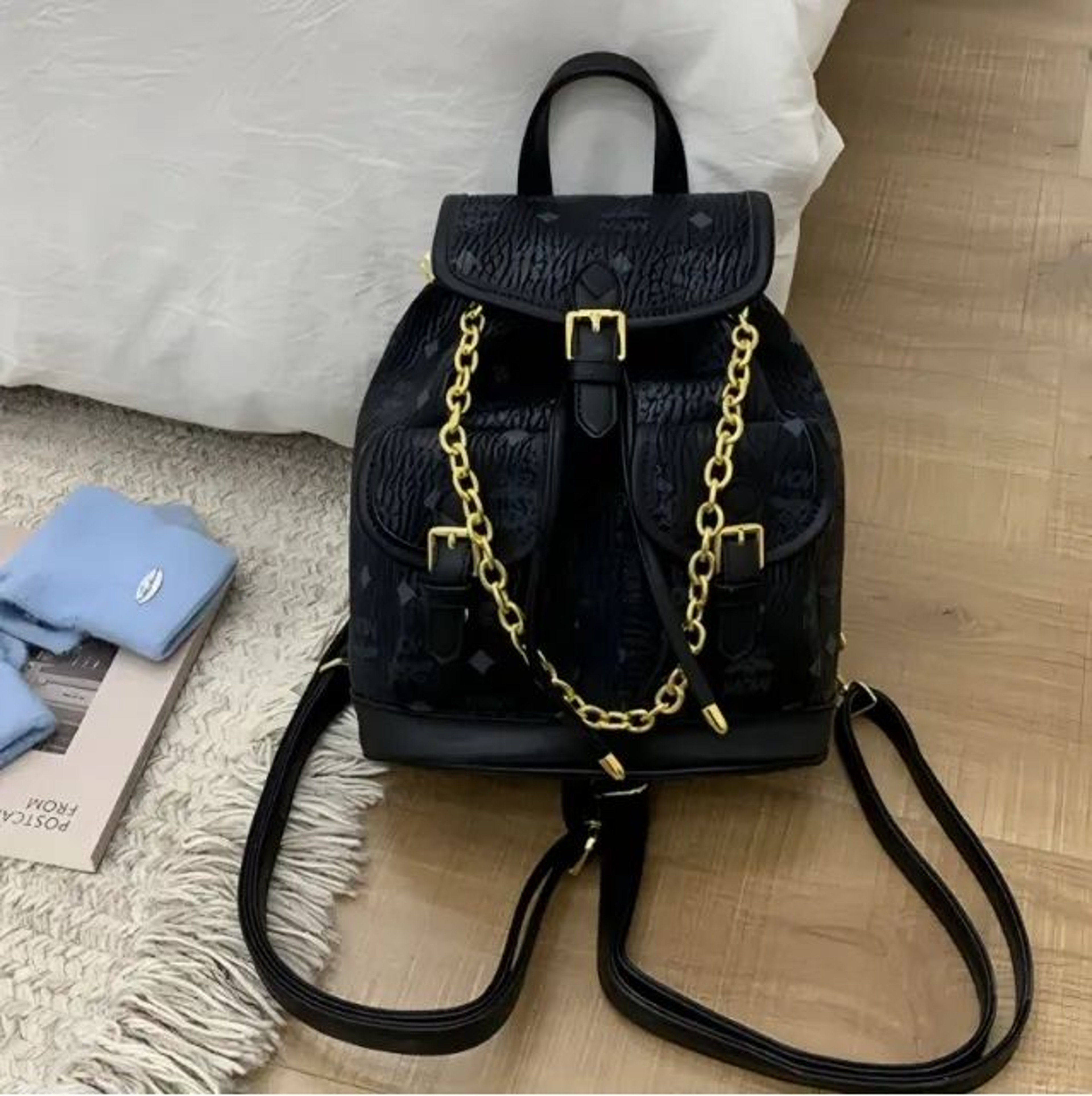 Classic Printed Drawstring Backpack For Women Stylish Travel And Everyday Bag 2