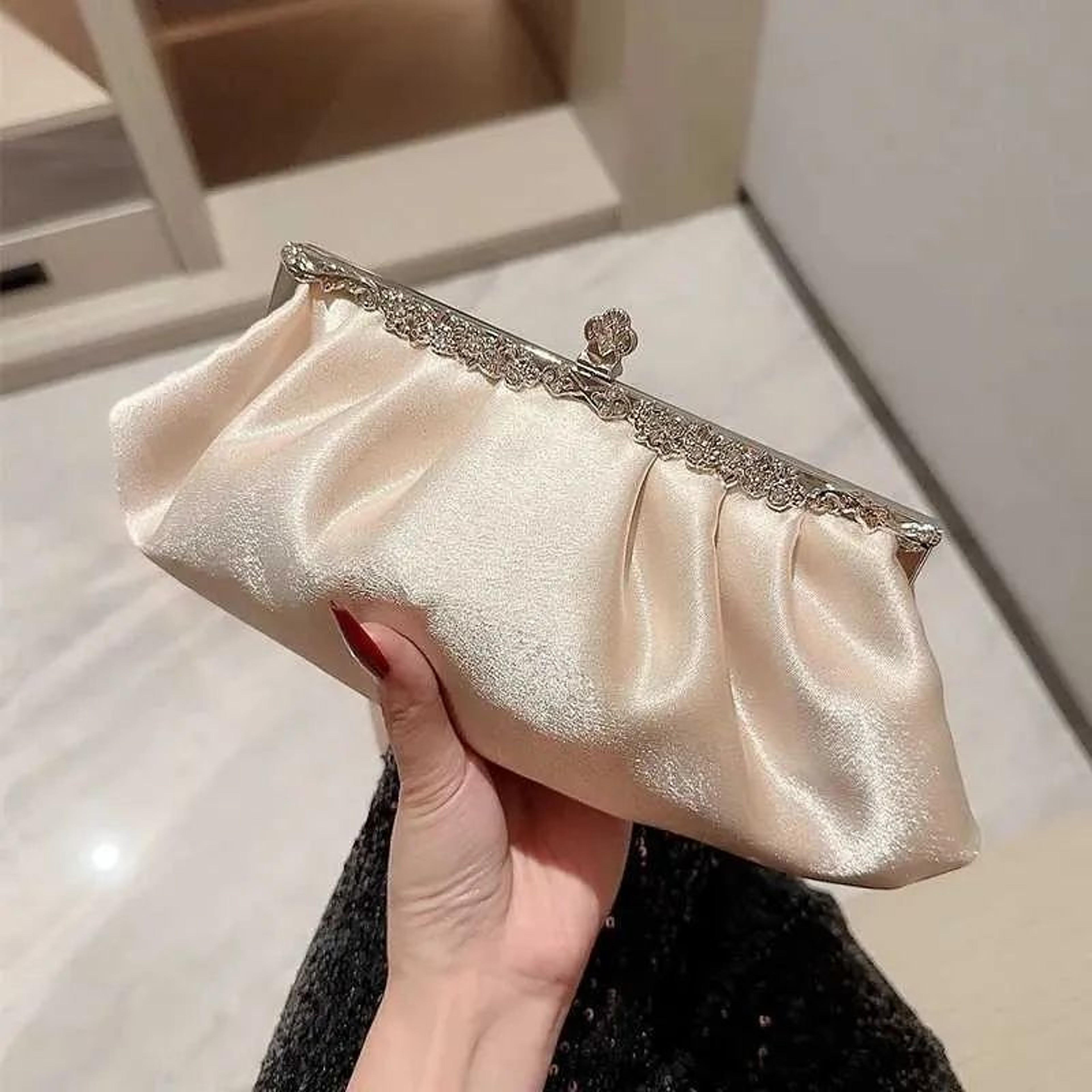 Womens Silver Evening Clutch Handbag With DiamondLike Accents For Weddings 2