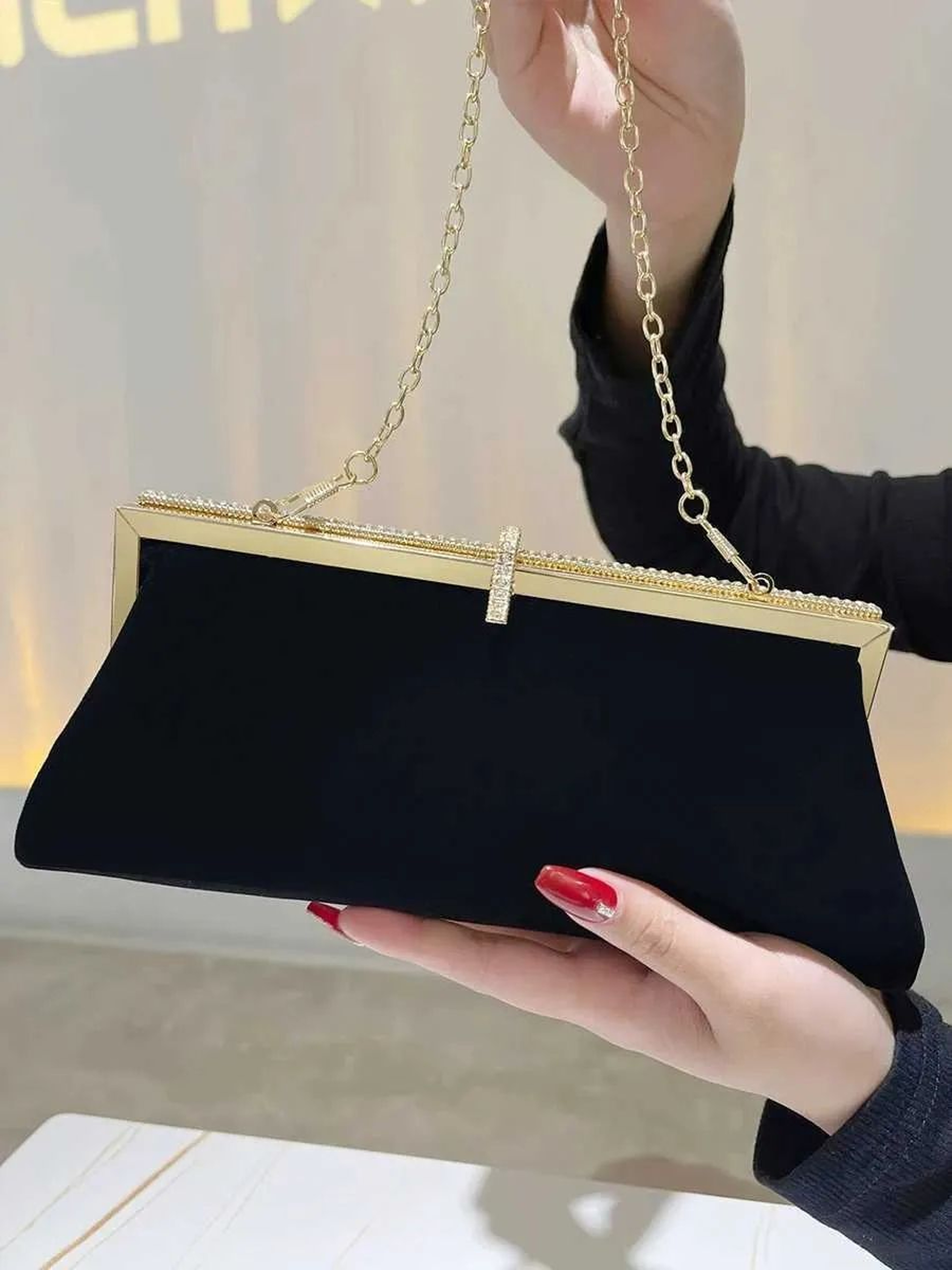 Velvet Evening Clutch Bag With Shoulder Strap For Weddings And Parties 1