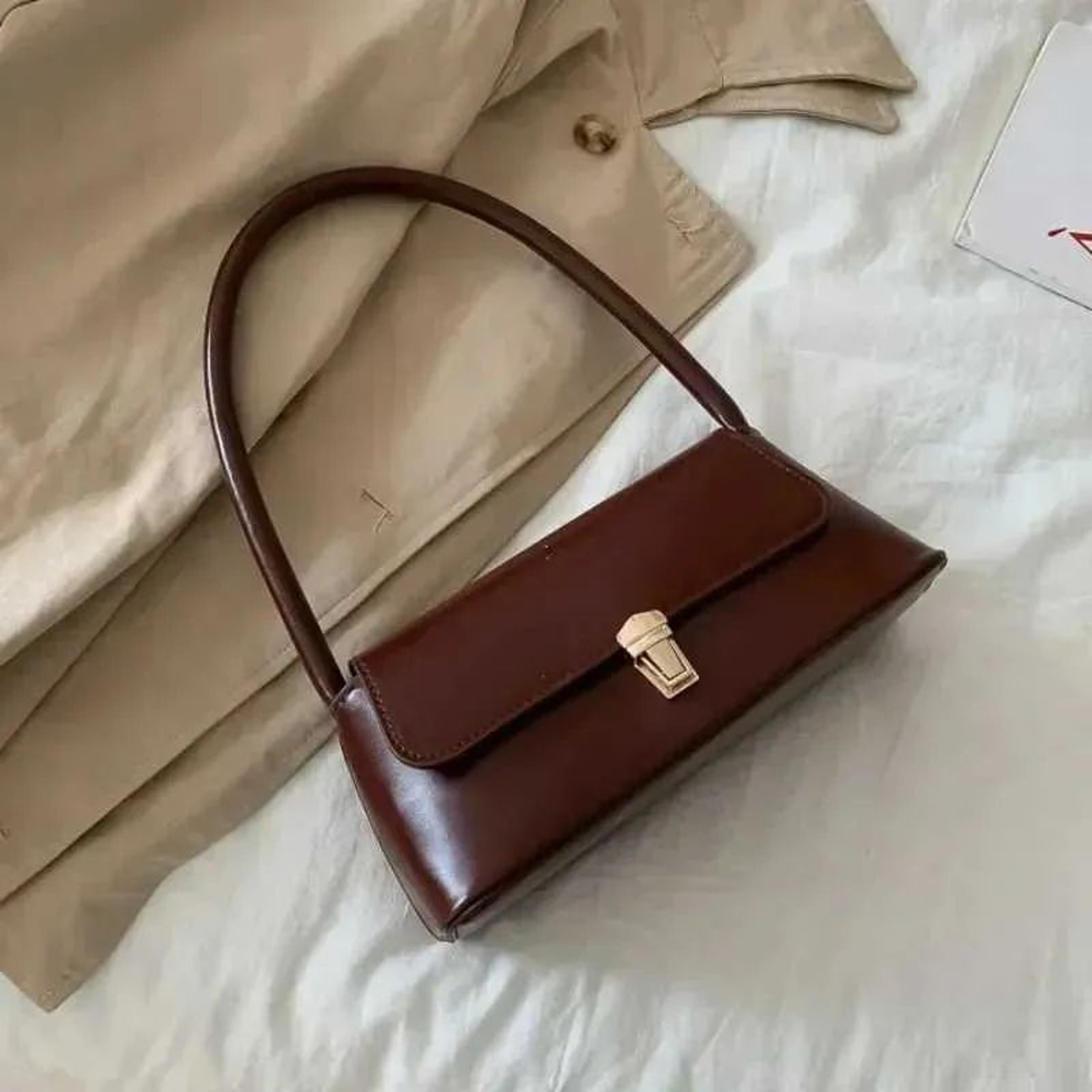 Womens PU Leather Crossbody Bag With Adjustable Strap And Zip Closure 2
