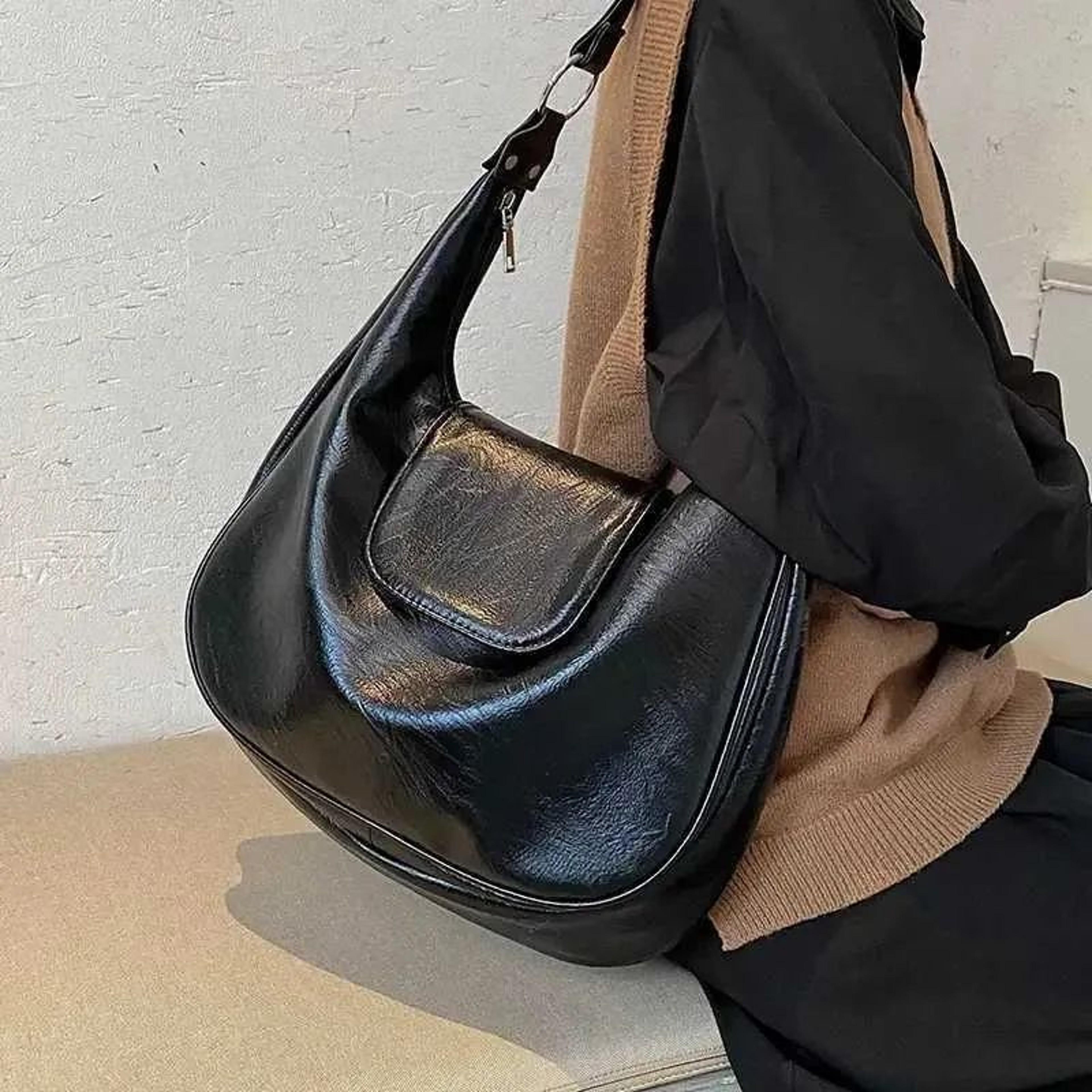 Womens Soft PU Leather Hobo Shoulder Bag With Large Capacity Crossbody Design 3
