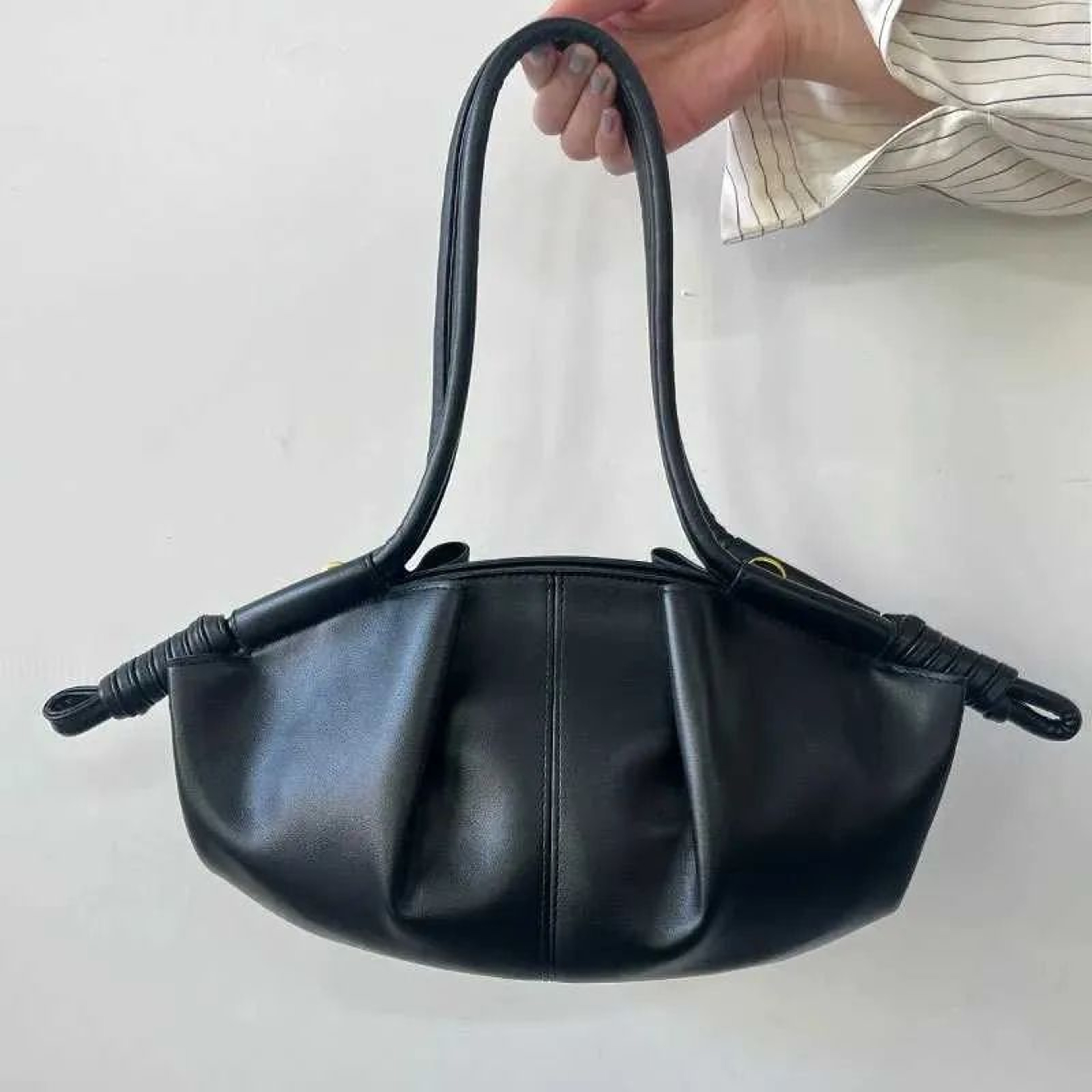 Cloud Dumpling Drawstring Crossbody Bag For Women With Adjustable Shoulder Strap 2