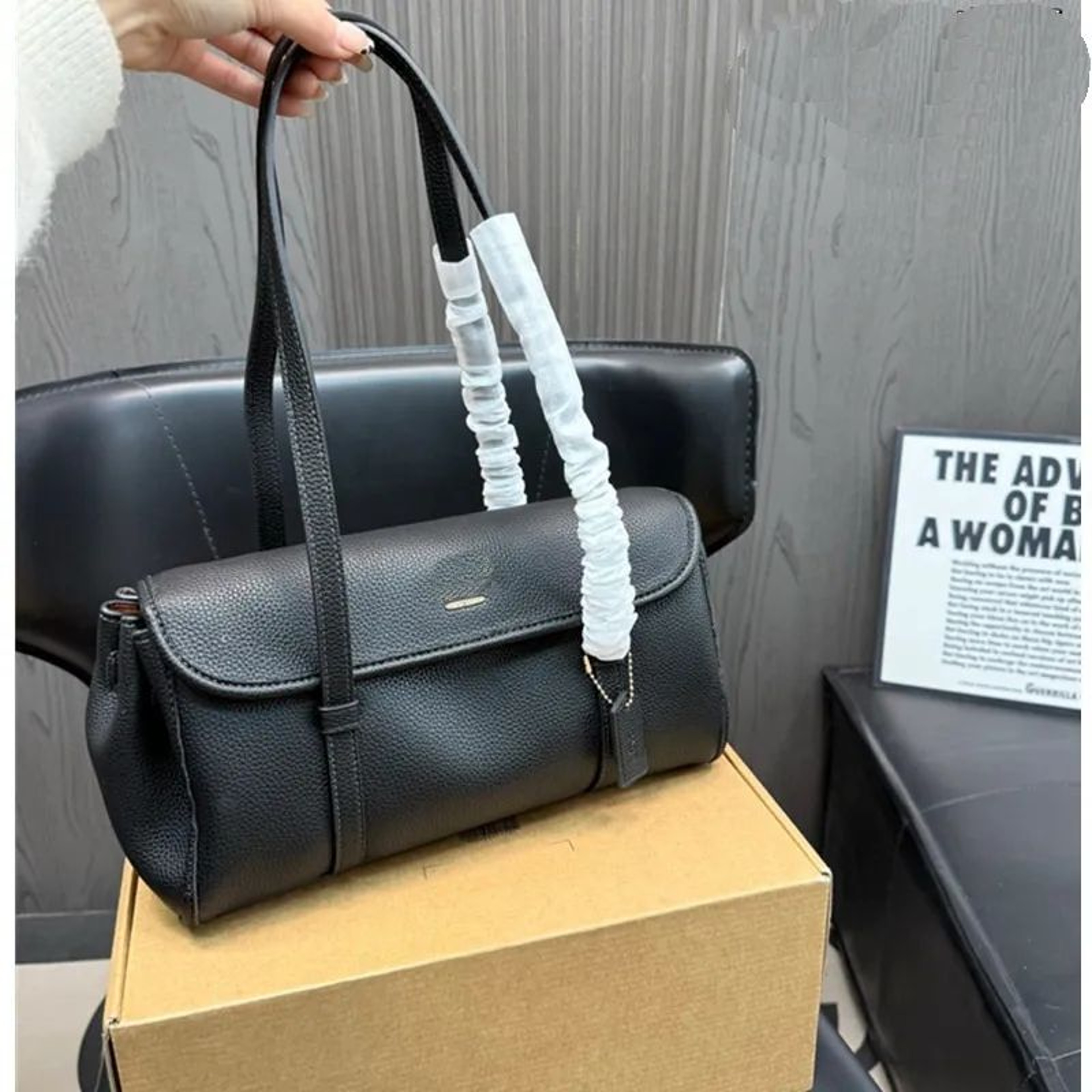 Womens Glossy Leather Baguette Shoulder Bag With Bow Detail And Top Handles 4