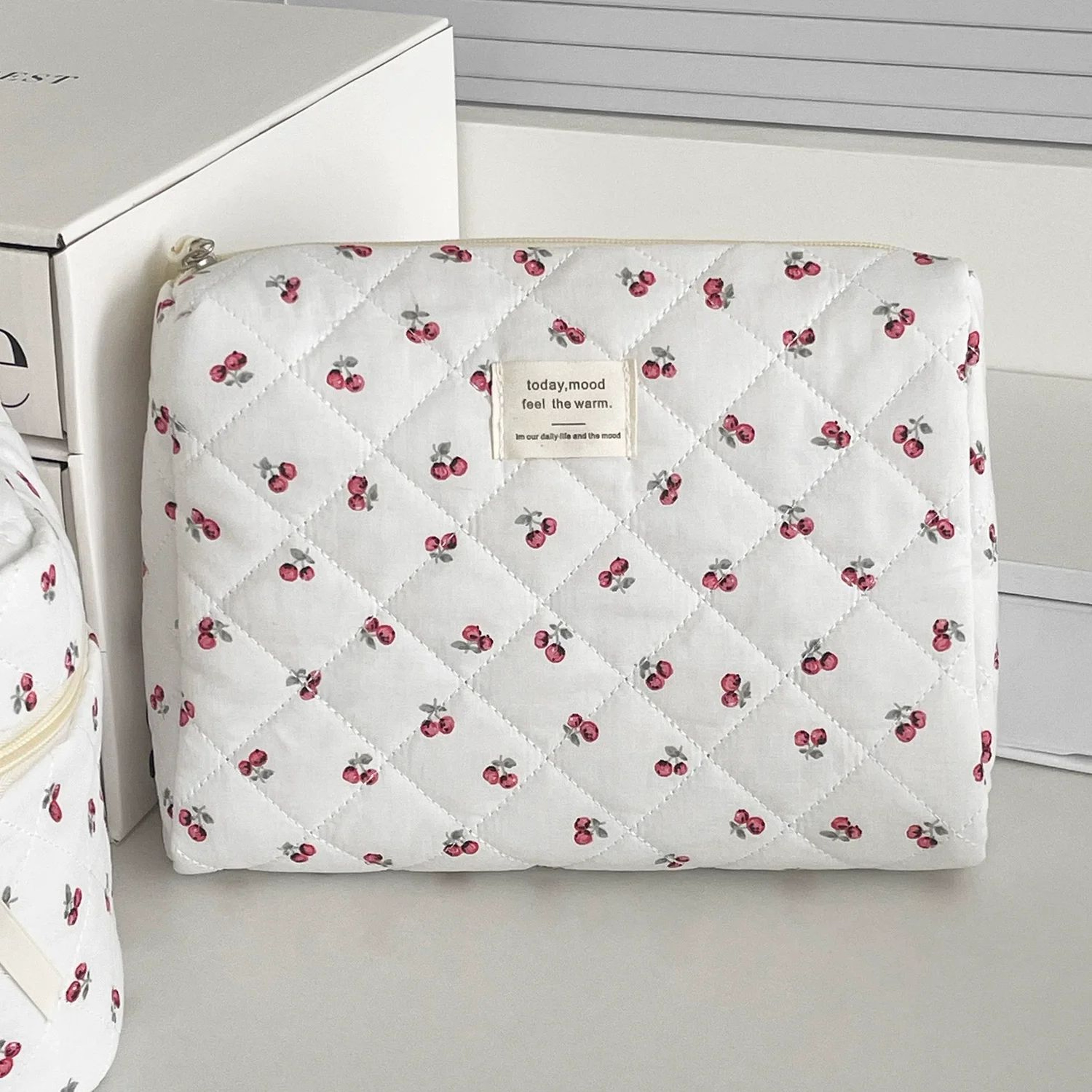 Quilted Berry Makeup Bag Large Capacity Travel Toiletry Organizer Cute Ins Style Cosmetic Pouch For 3