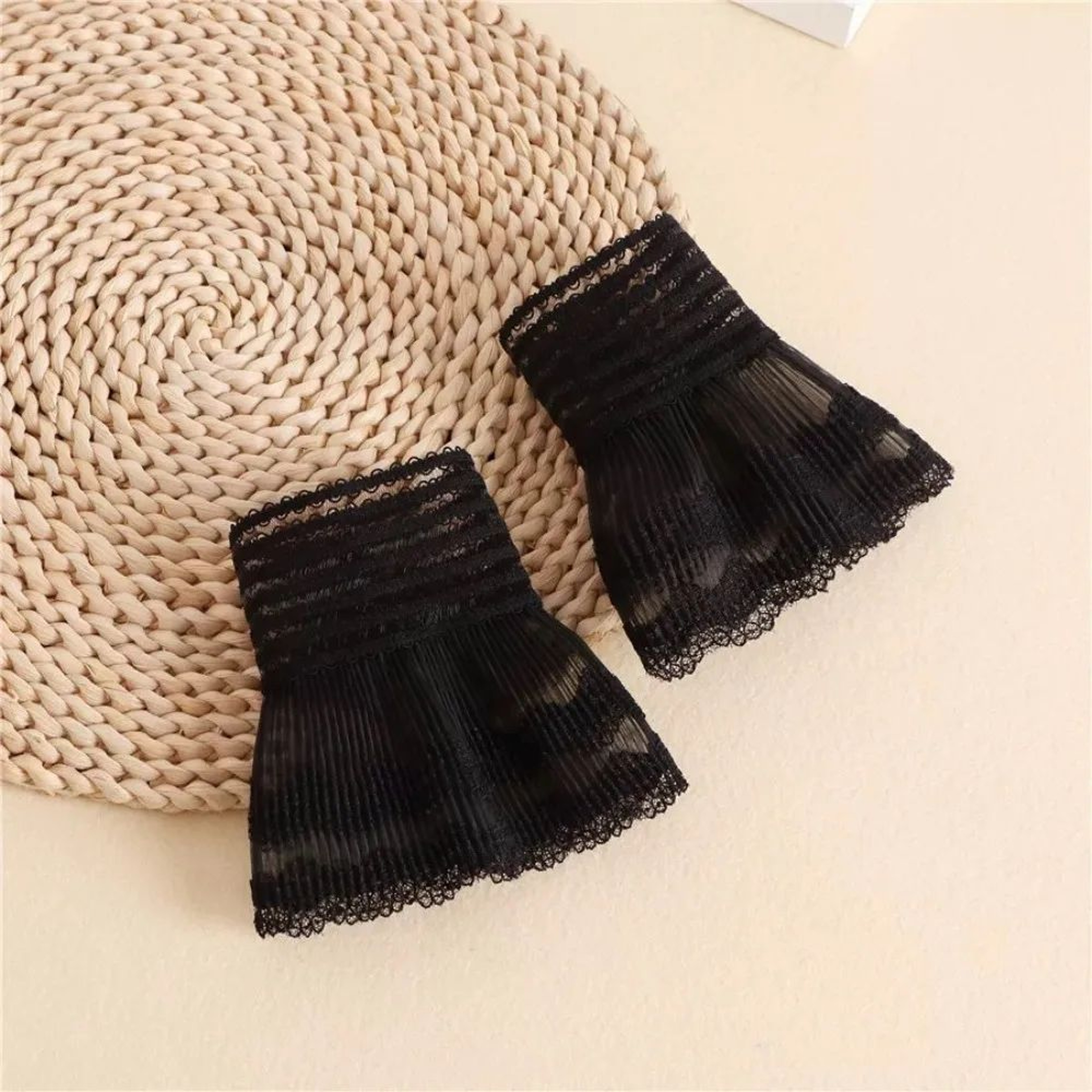 1 Pair Lace Detachable Sleeve Cuffs  Ruffle Fake Cuffs Sun Protection Wrist Sleeves For Women Sweat 19
