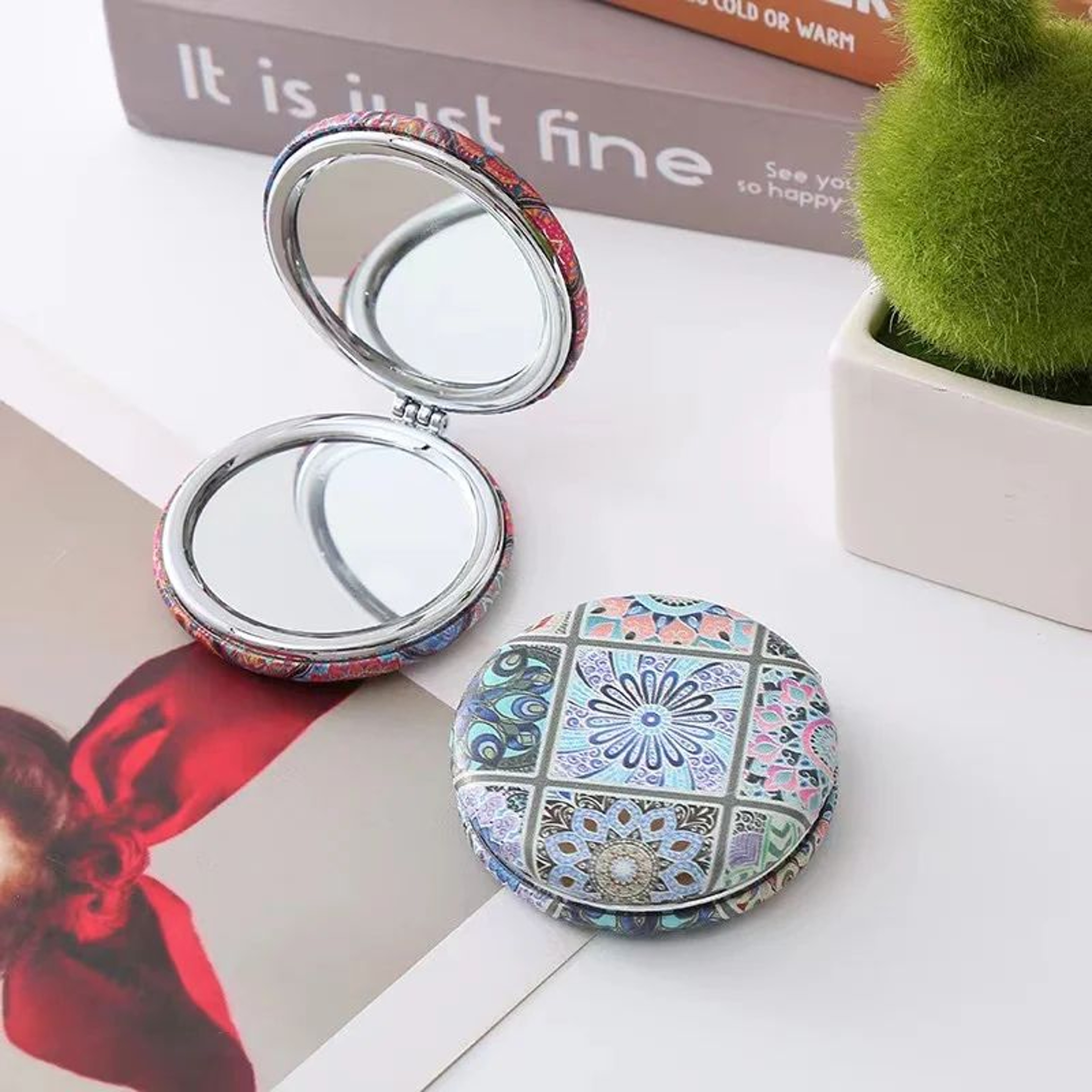 Bohemian Folding Round Cosmetic Mirror  Retro Portable Makeup Mirror For Travel Handbag Vanity  Dai 6