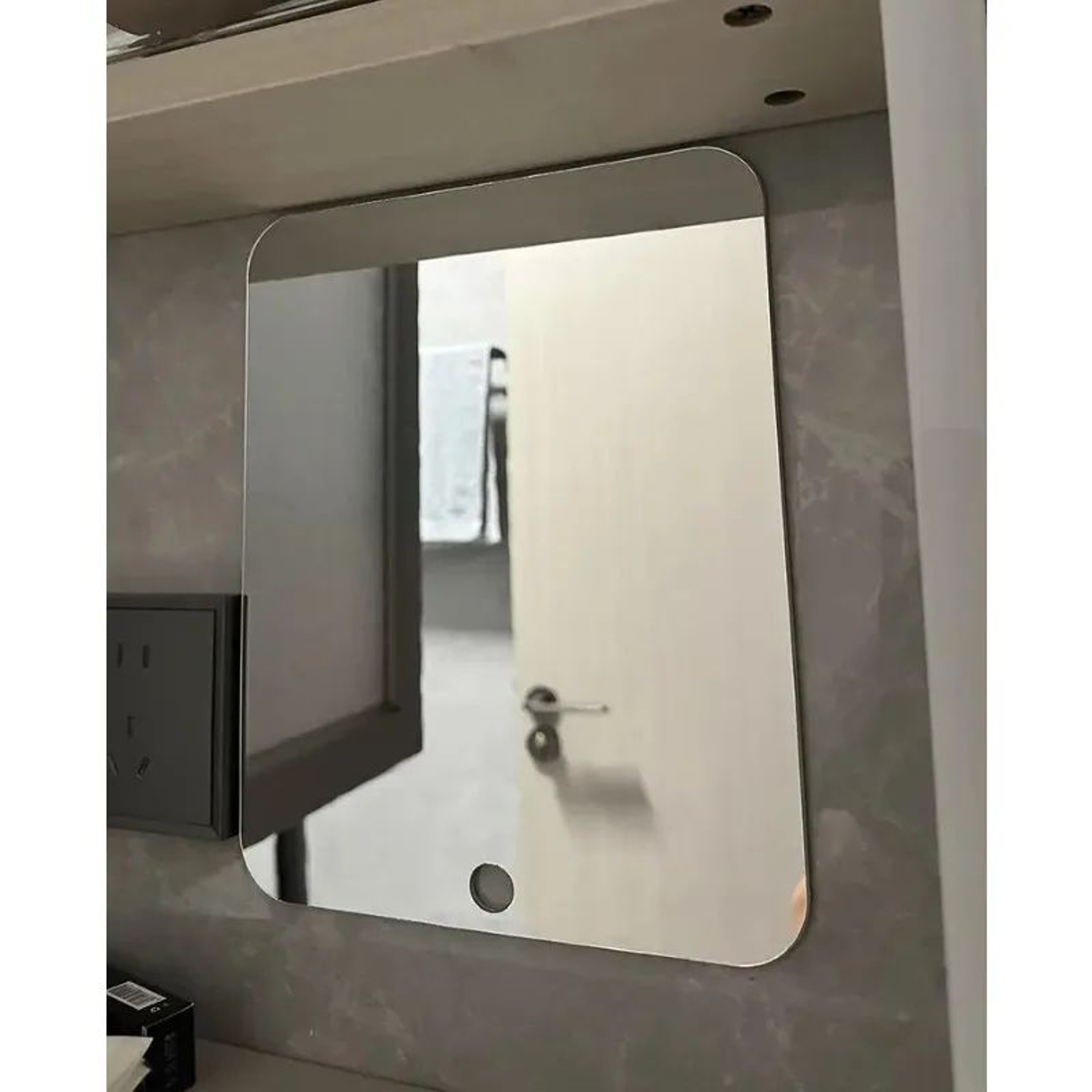 Portable Acrylic Shower Mirror  6 X 4 In Wall Suction Shaving Makeup Mirror For Bathroom Gym Travel 2