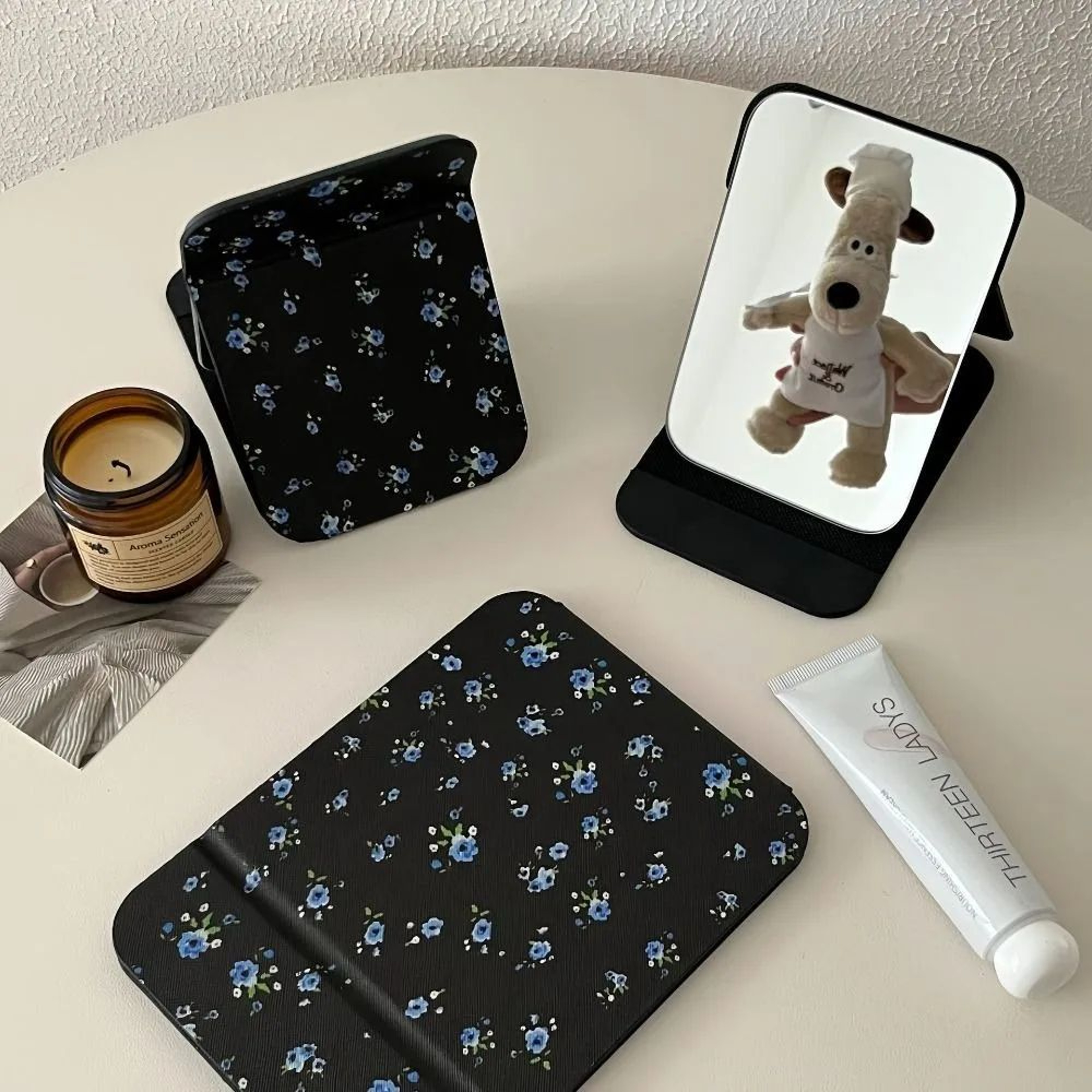 PU Leather Folding Makeup Mirror  Portable Desktop Vanity Stand Mirror For Travel Makeup Skincare   8