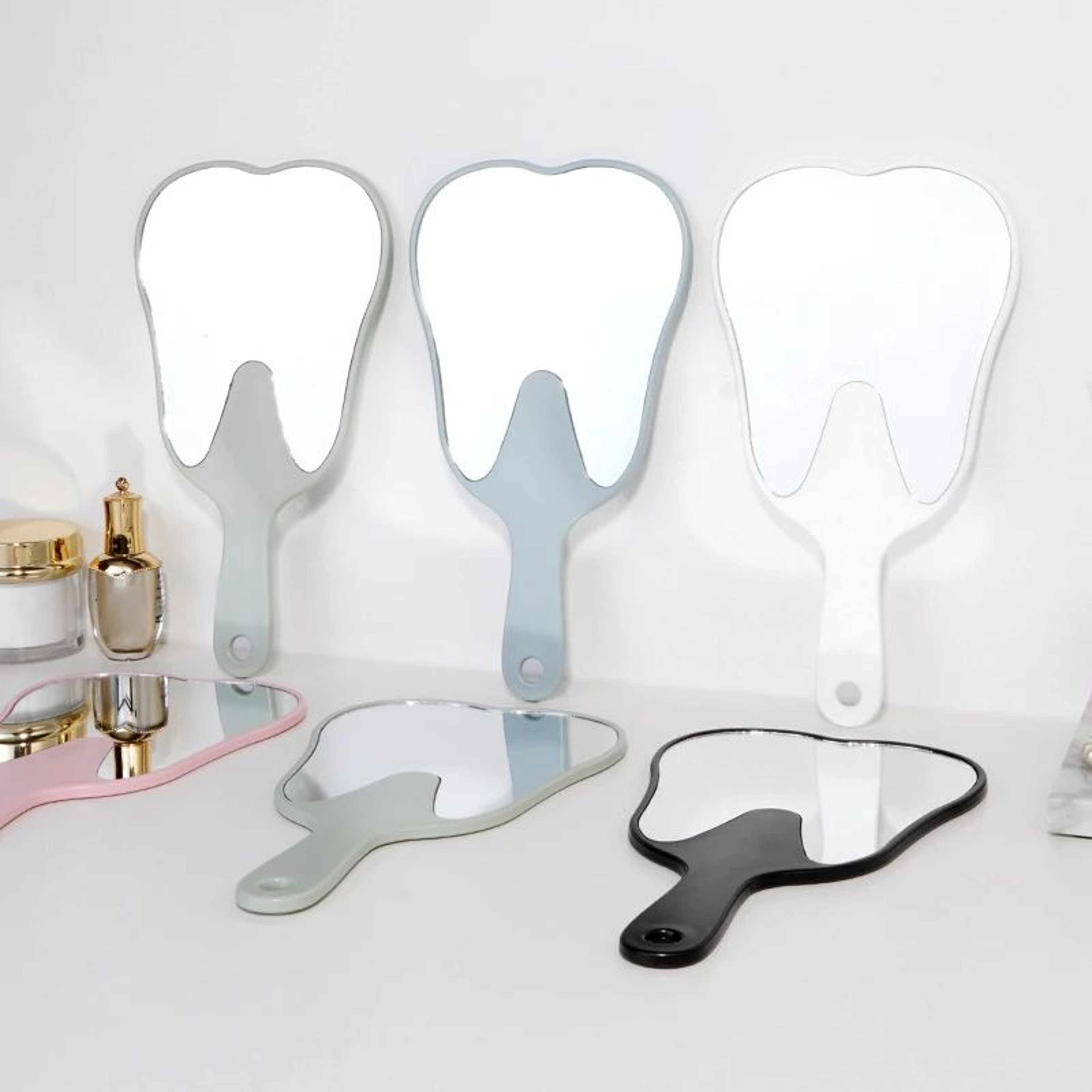 Tooth Shaped Handheld Mirror  Unbreakable Portable Dental Mouth Mirror For Makeup Oral Care  Dentis 4