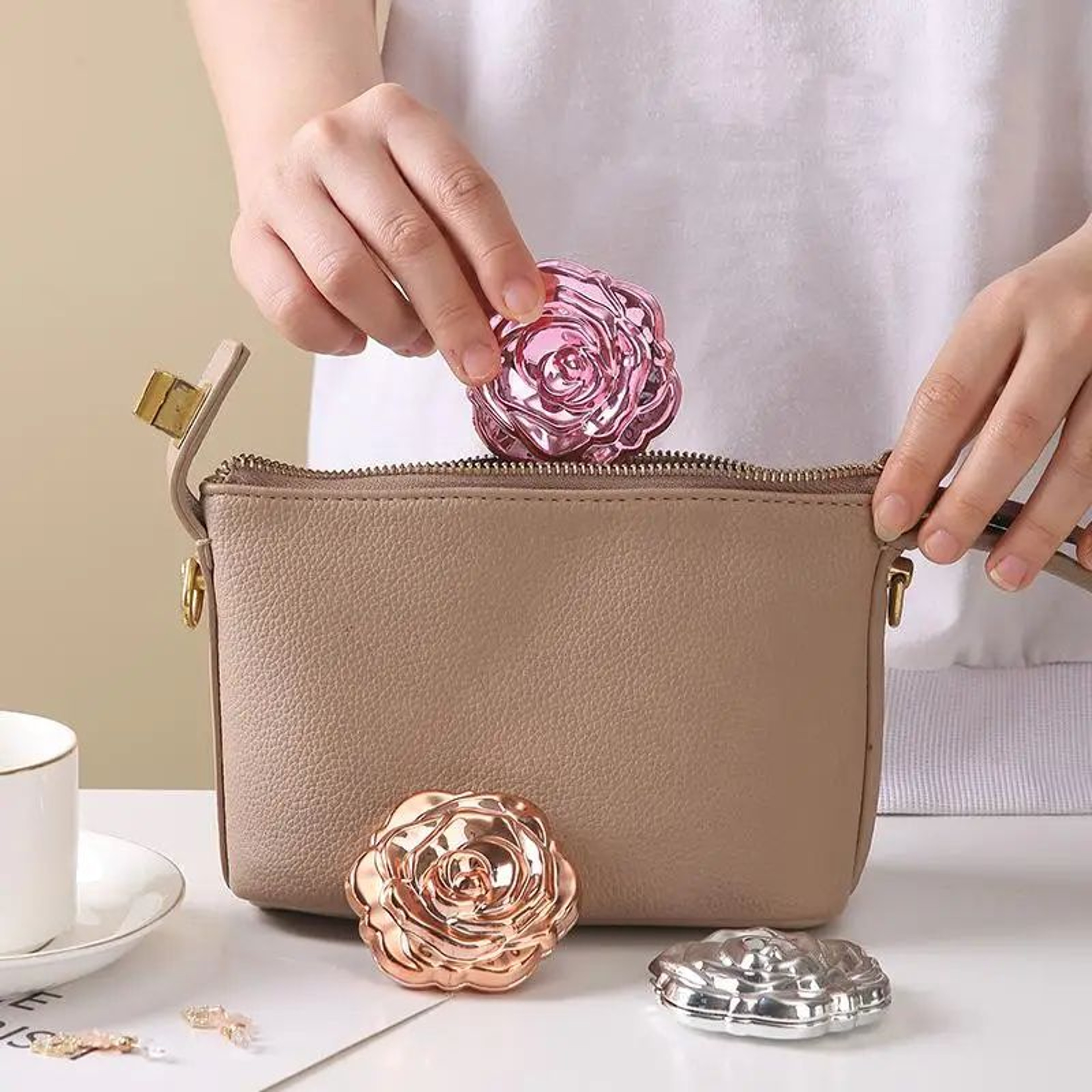 Retro Rose Pocket Makeup Mirror  Portable Mini Double Sided Compact Cosmetic Mirror For Travel Beau 3