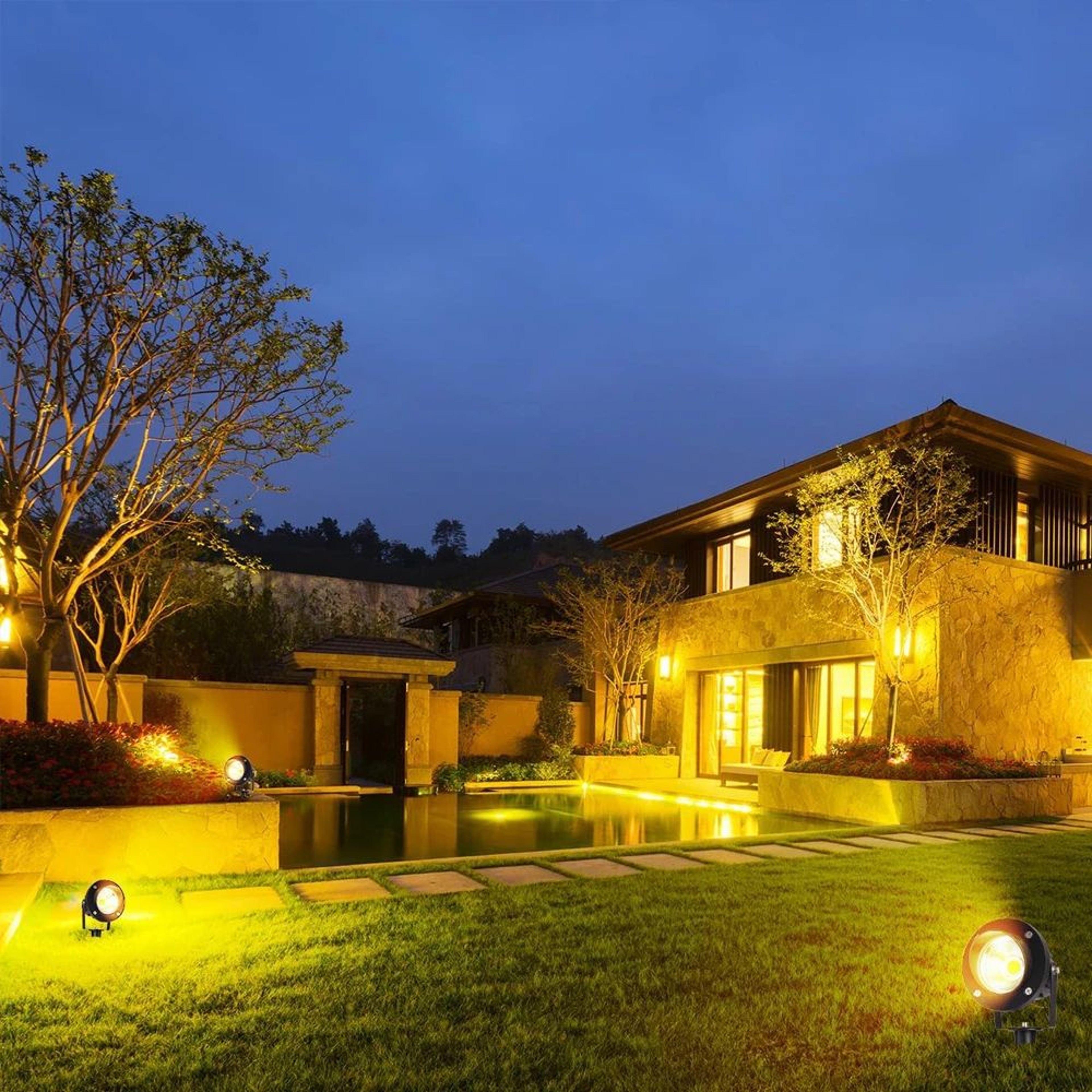20W LED Landscape Spotlight  Decorative Plug In Accent Light For Indoor Outdoor Garden Lawn Tree An