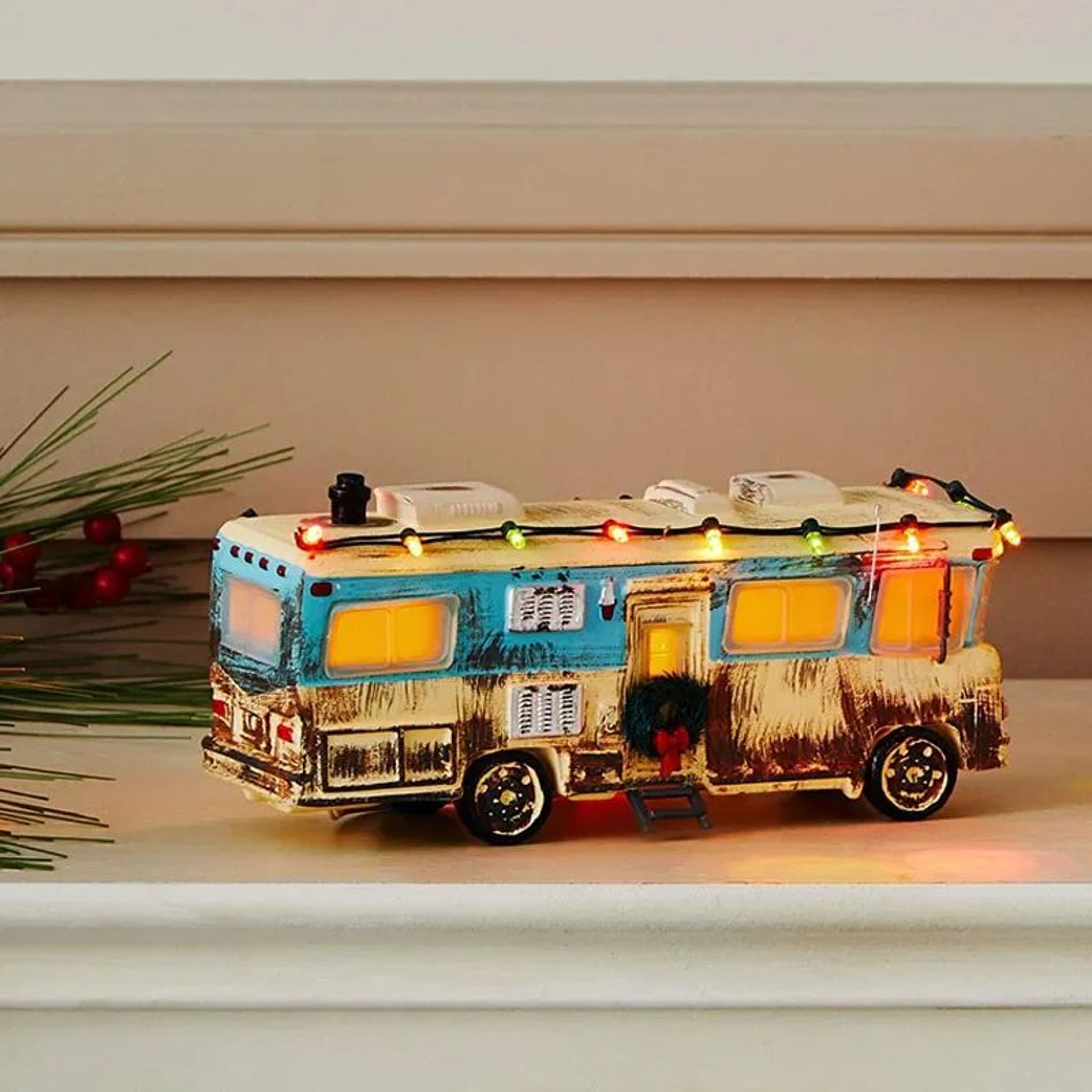 Mini Christmas Resin House Decoration  Santa Claus Figurines  Lighted Holiday Village Decor 2