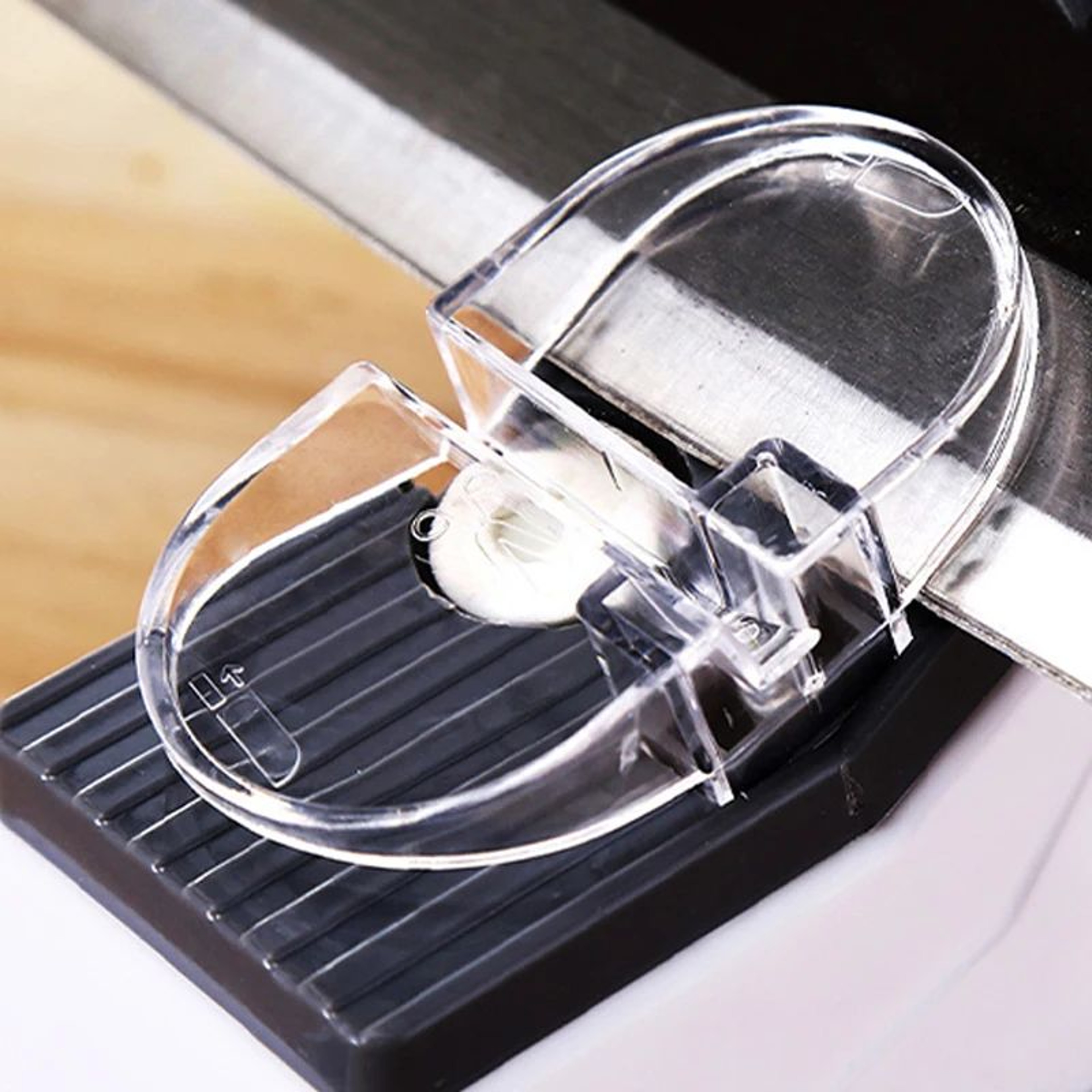 EdgeMaster Knife Sharpener showing finegrinding for a professional finish