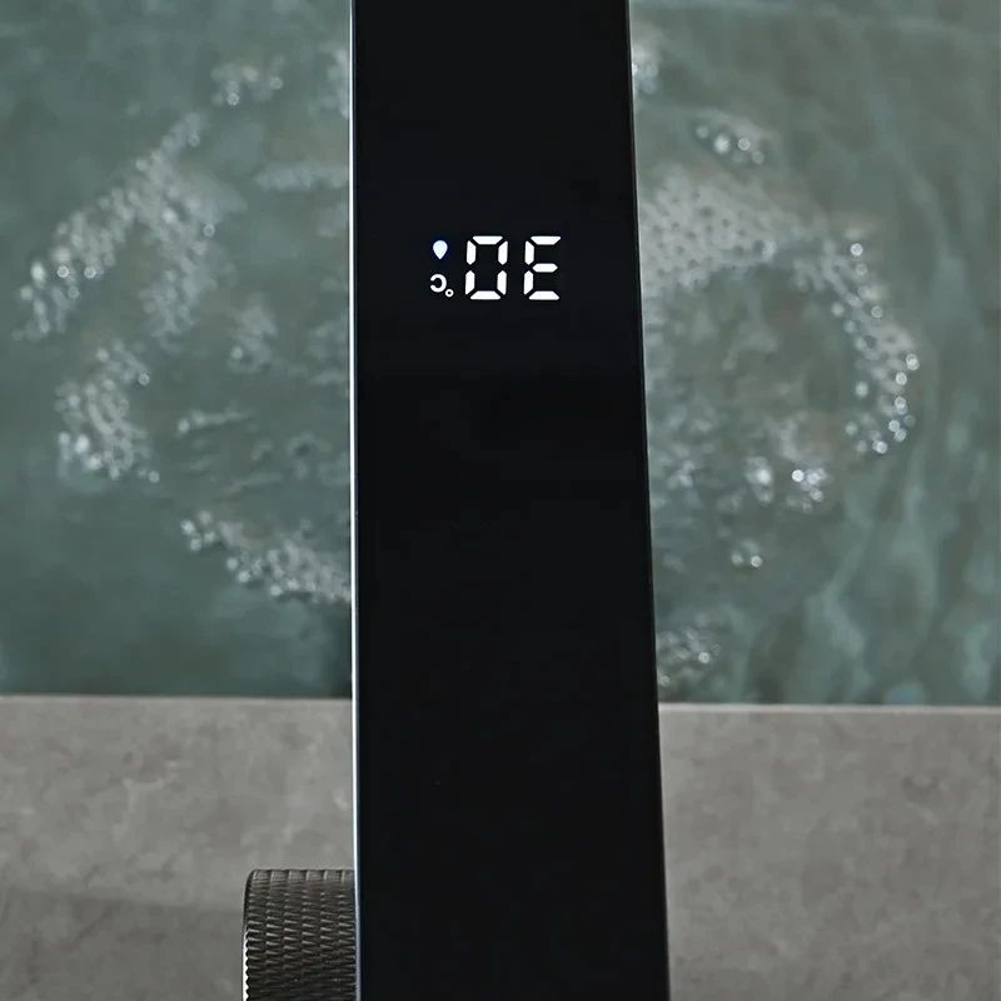 Digital Display LED Bathroom Faucet 1