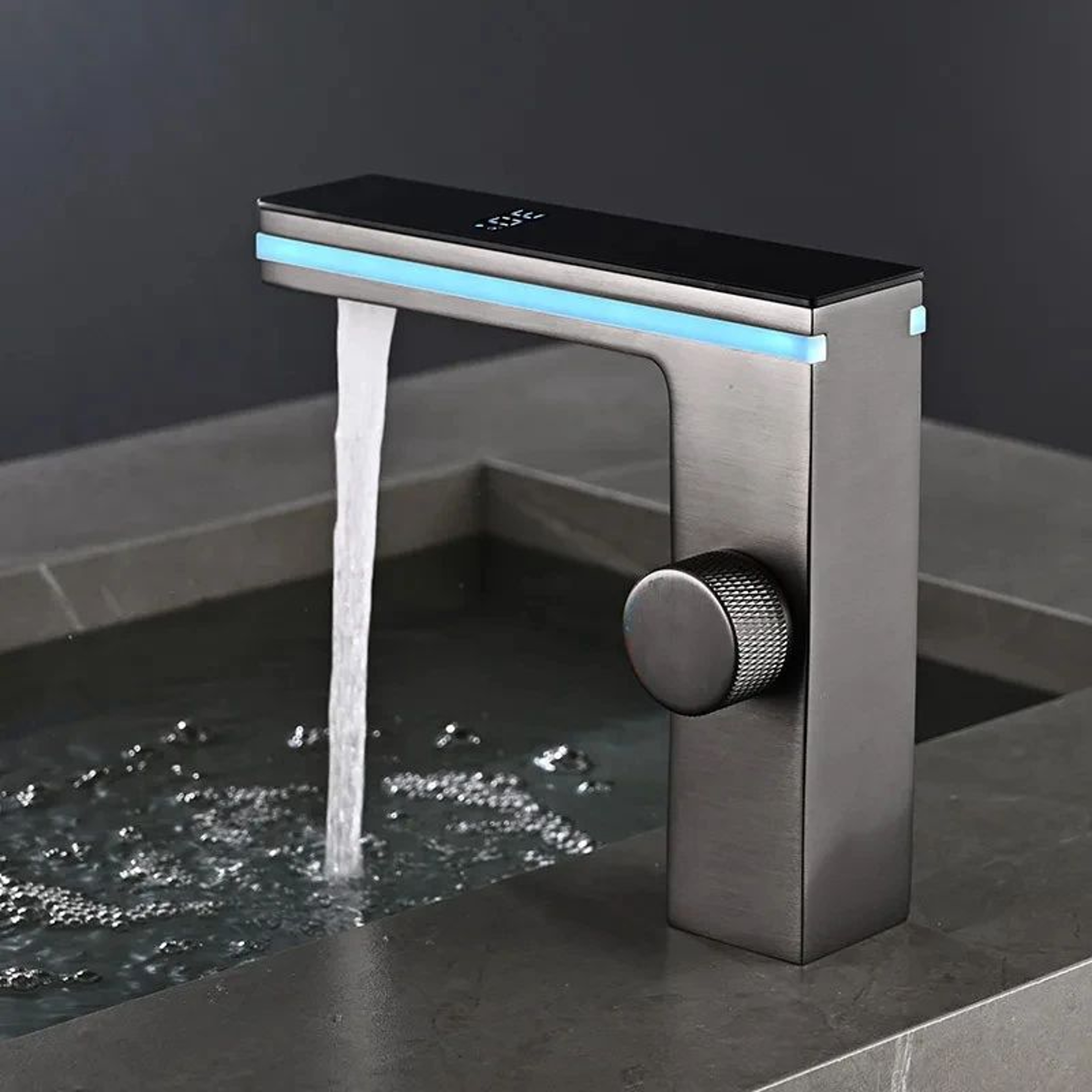 Digital Display LED Bathroom Faucet 2