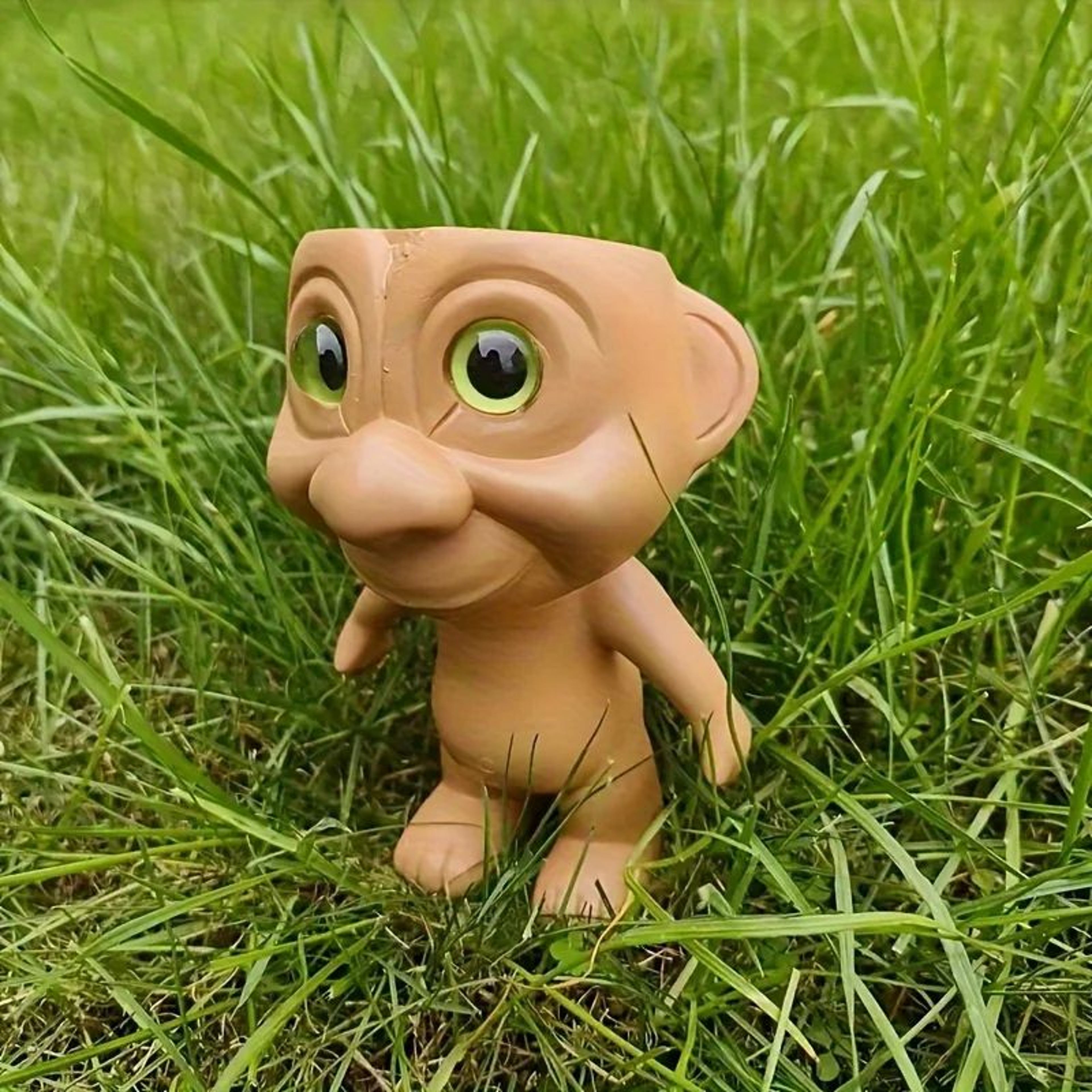 Resin Gnome Planter Pot 7