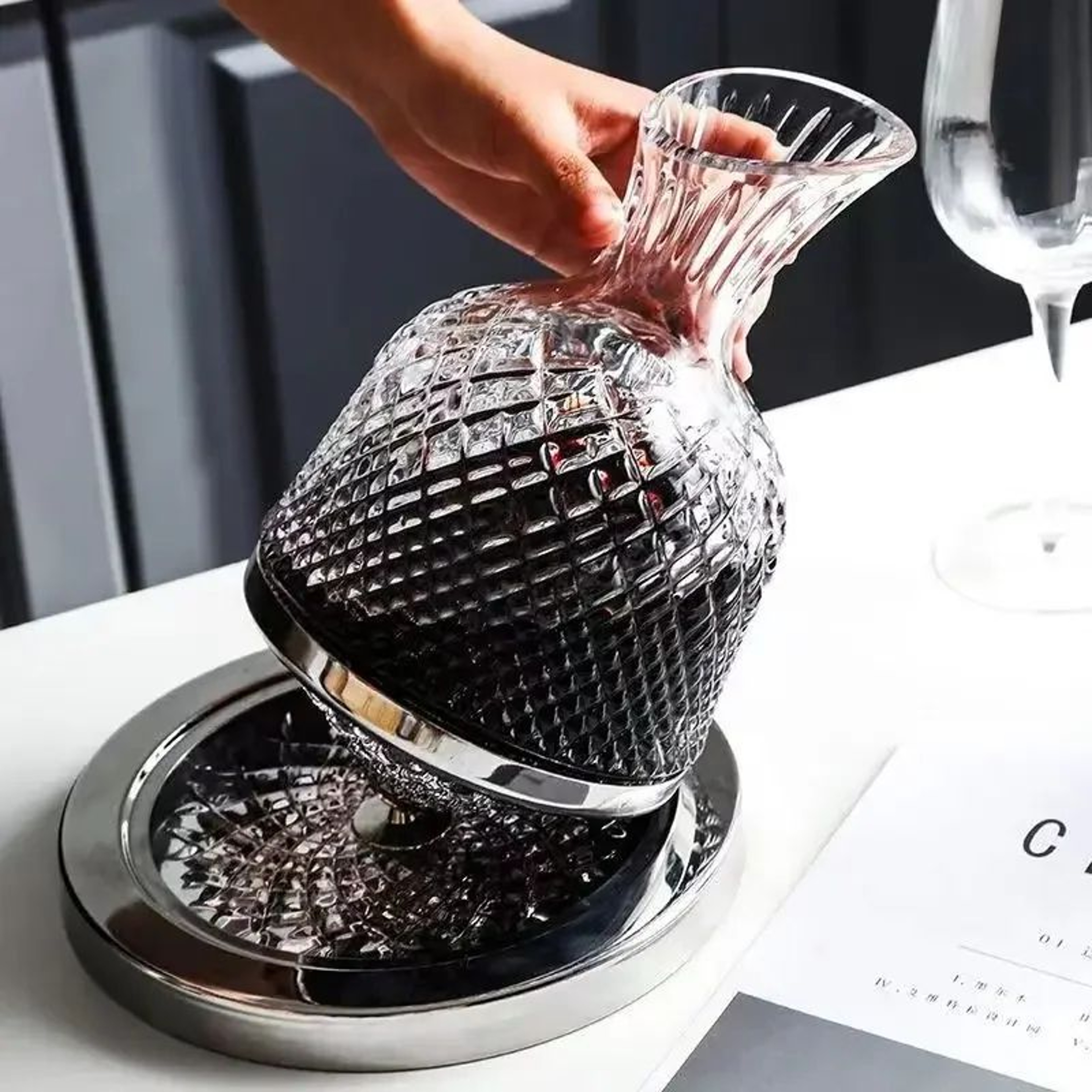 360 Rotating Crystal Glass Wine Decanter 1500 Ml 7