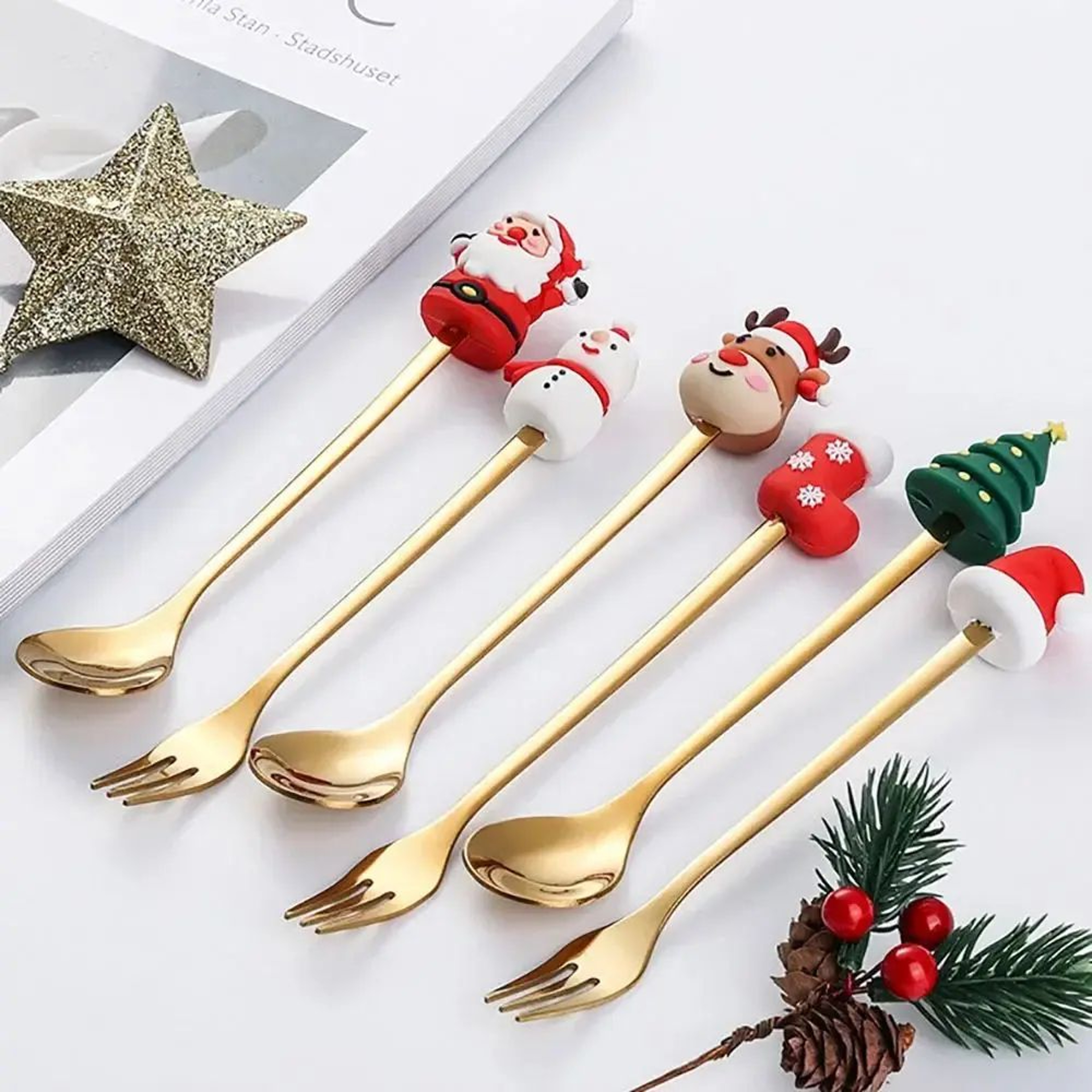 Christmas Themed Stainless Steel Cutlery Set 4