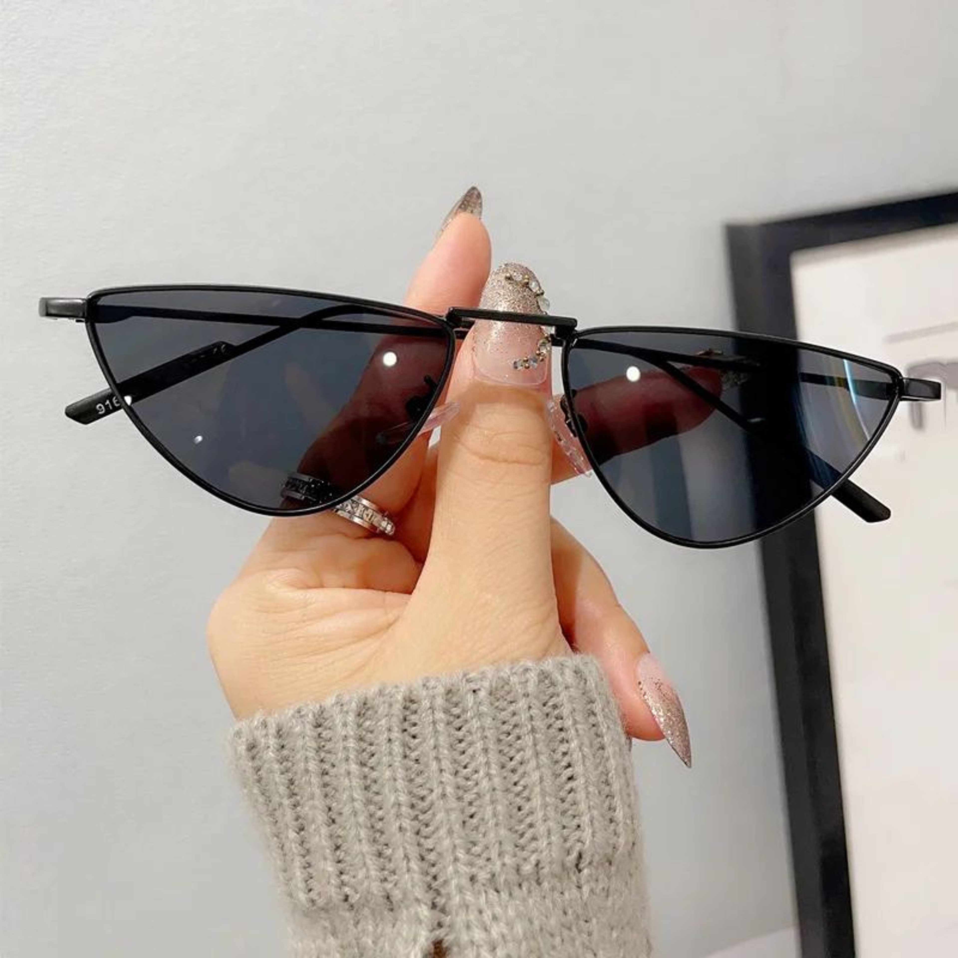 Women Small Cat Eye Metal UV400 Fashion Sunglasses 9