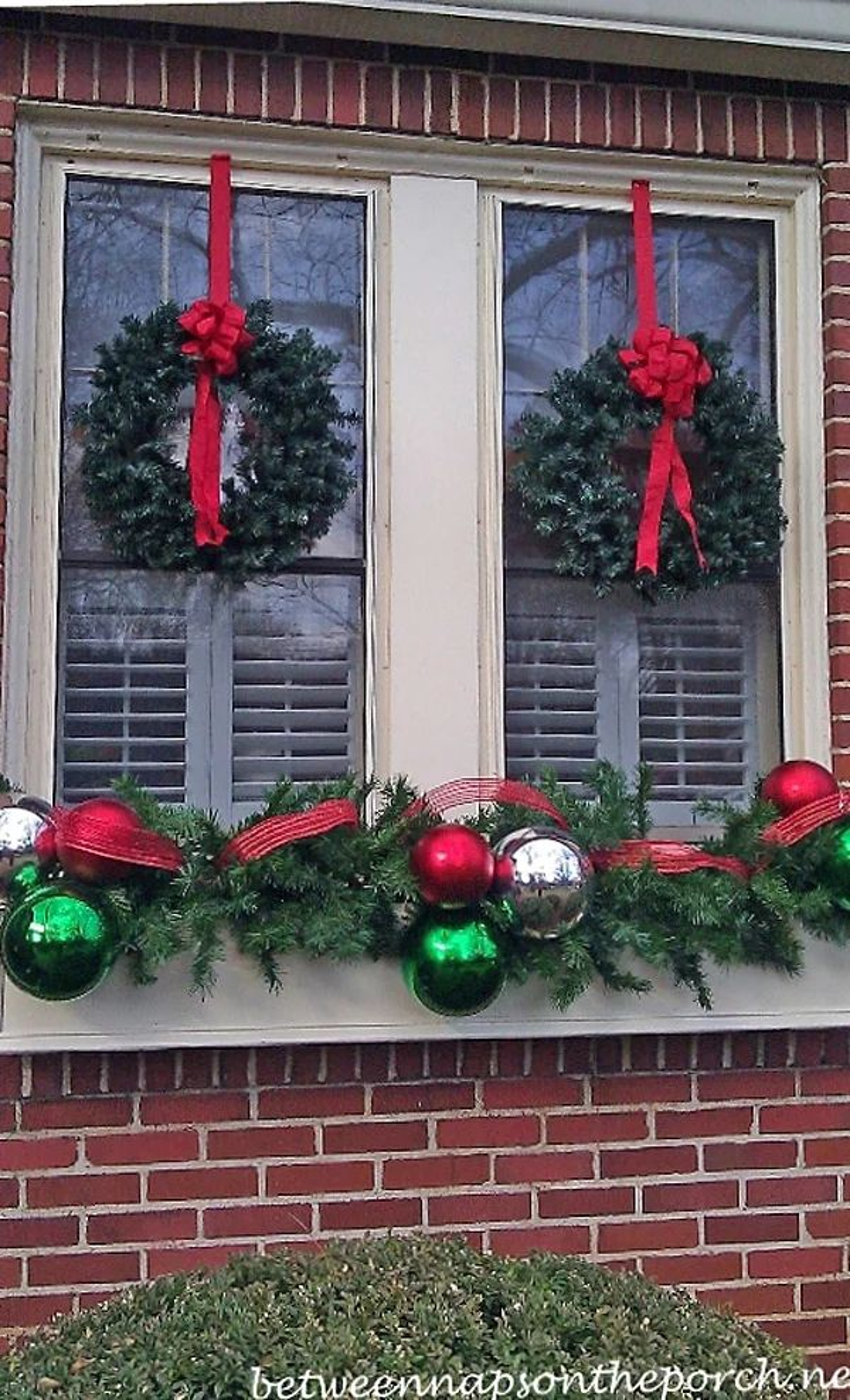 Large Colorful Christmas Ball Ornaments Set Of 3 8