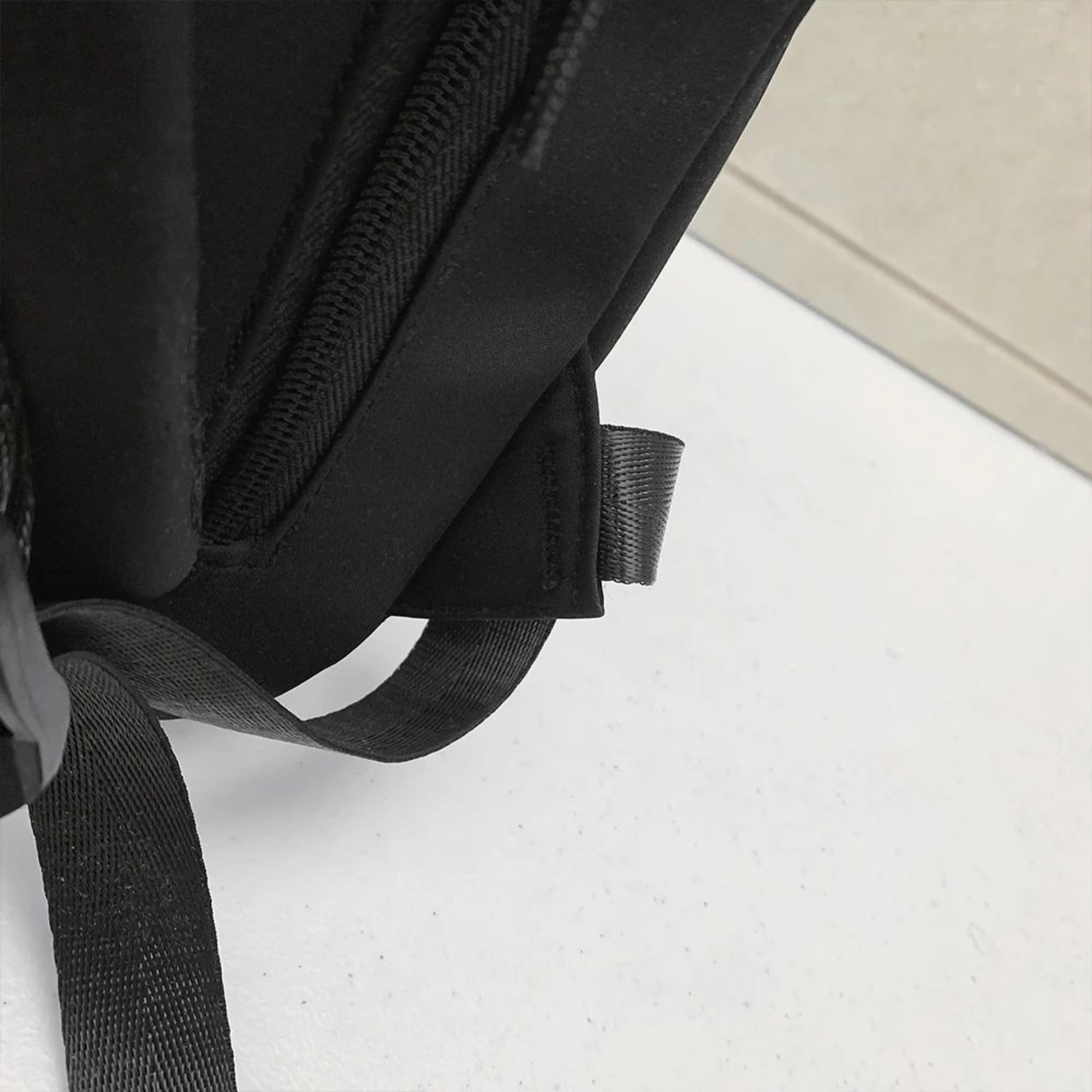 Large Capacity School Backpack Simple Black Travel Bag For Students 10