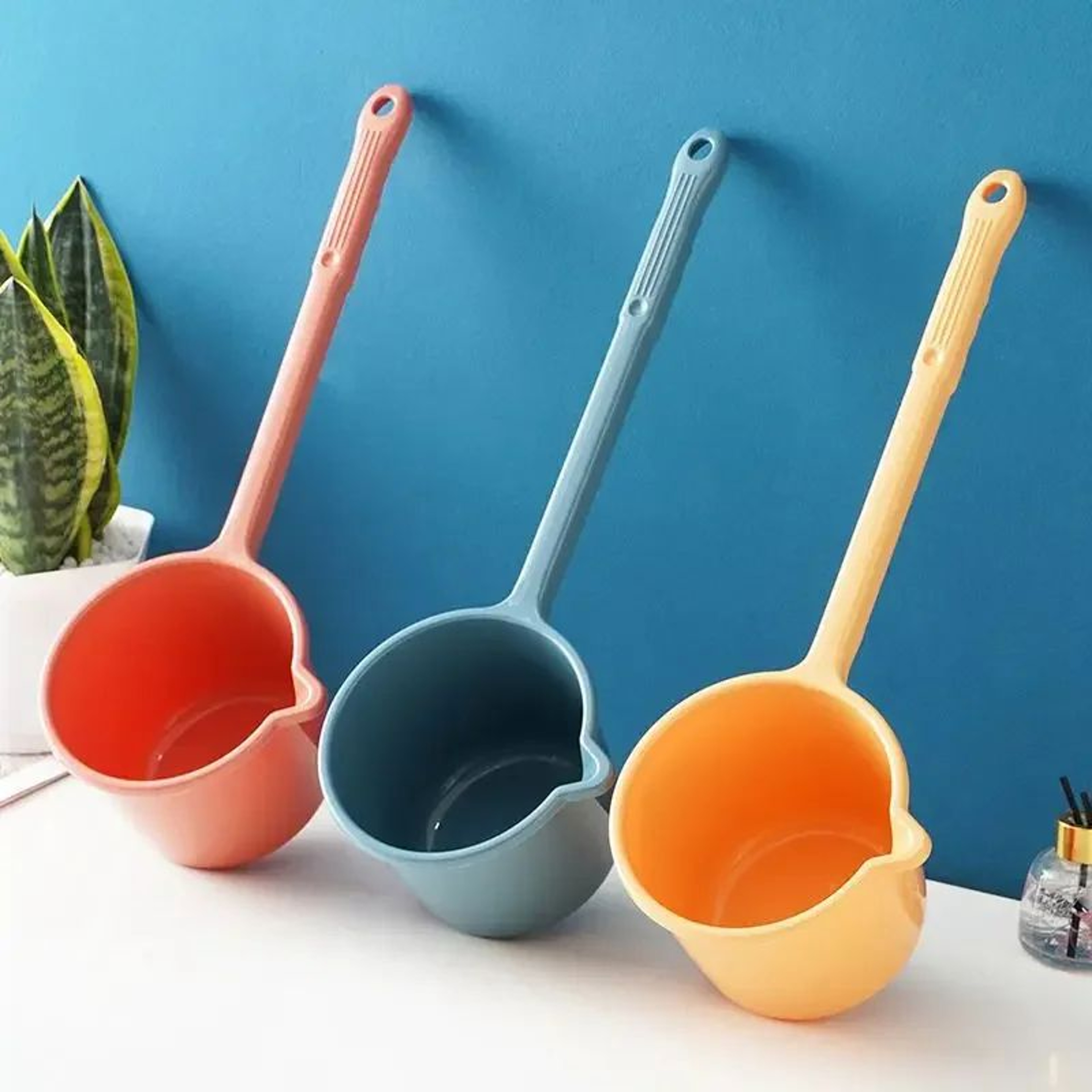 Long Handle Water Ladle Large Capacity Multi Purpose Scoop 1
