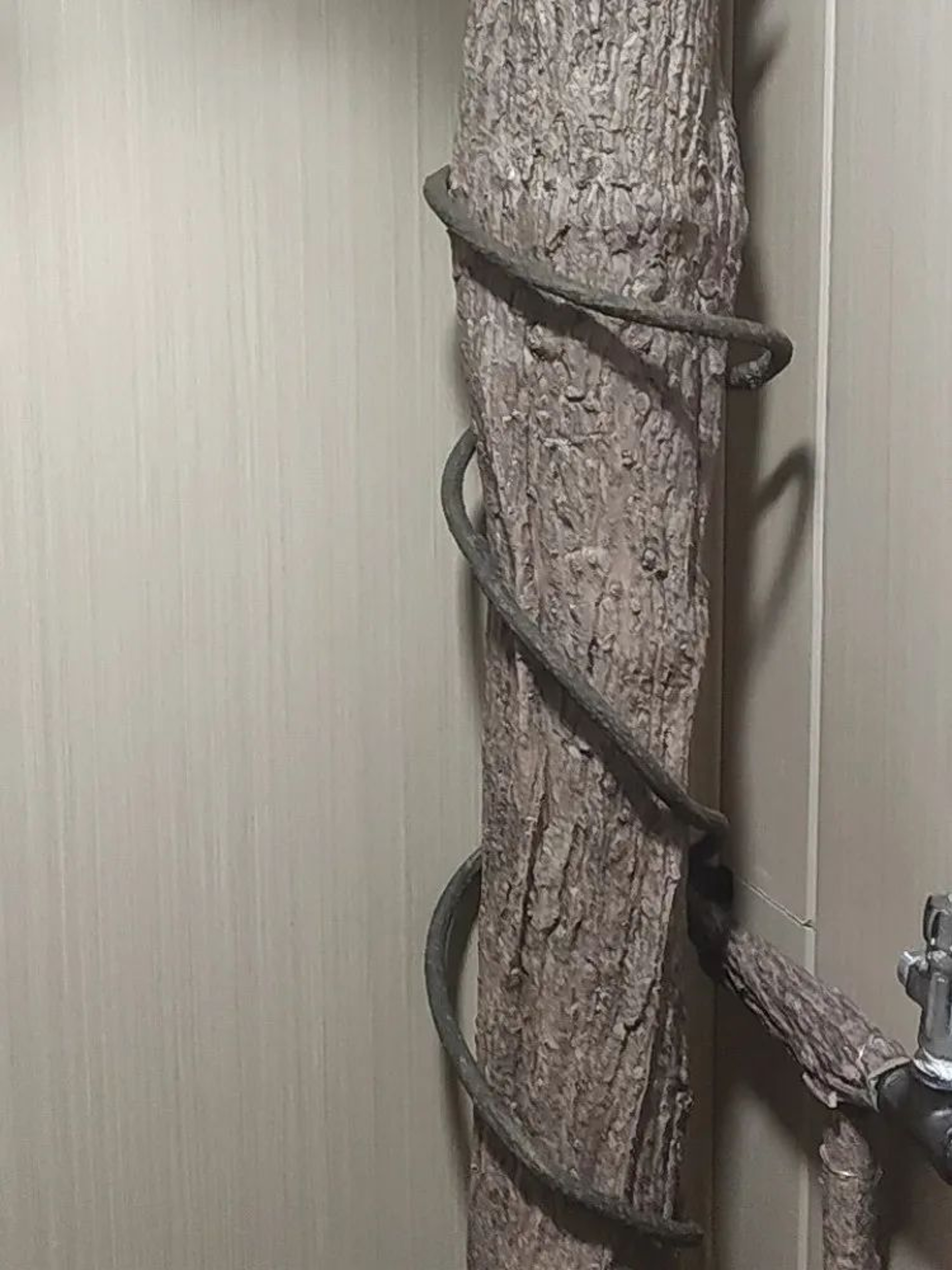 Artificial Tree Bark Wrap Decorative Garden Cover 3