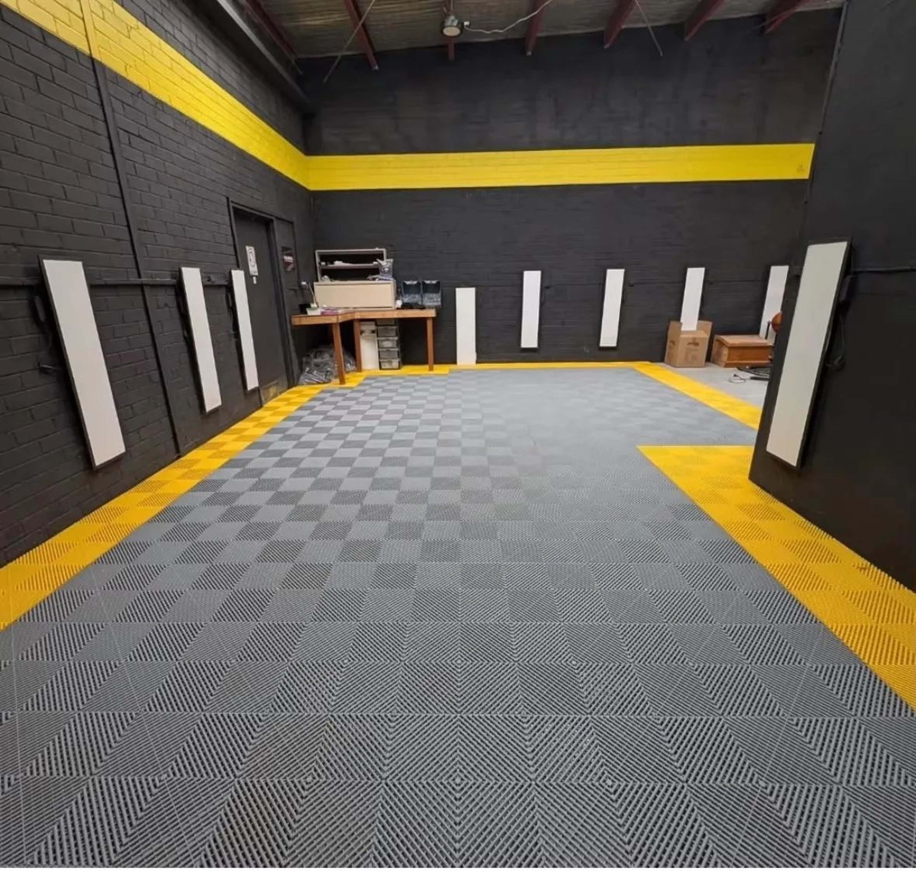 Interlocking Garage Floor Tiles Portable Outdoor Flooring 1