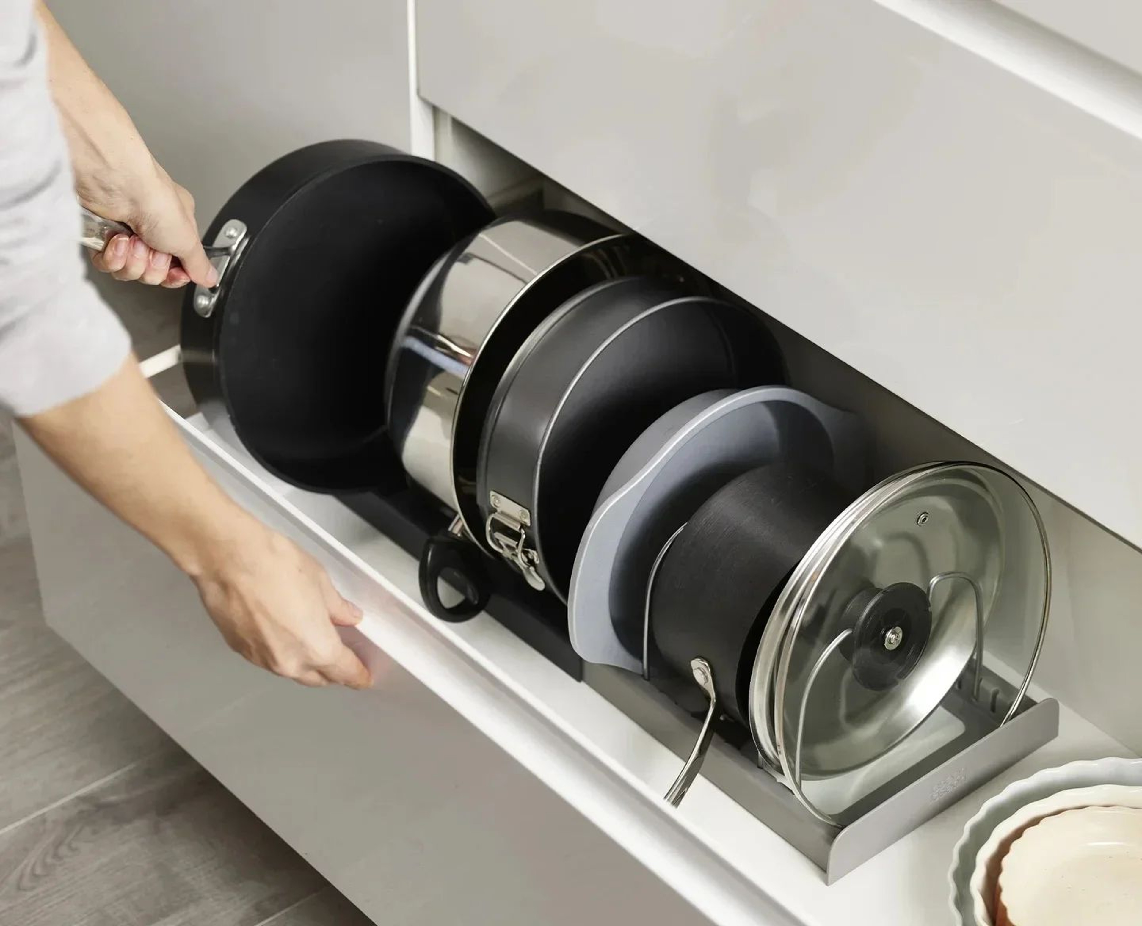 Expandable Pots And Pans Storage Rack Organizer 10