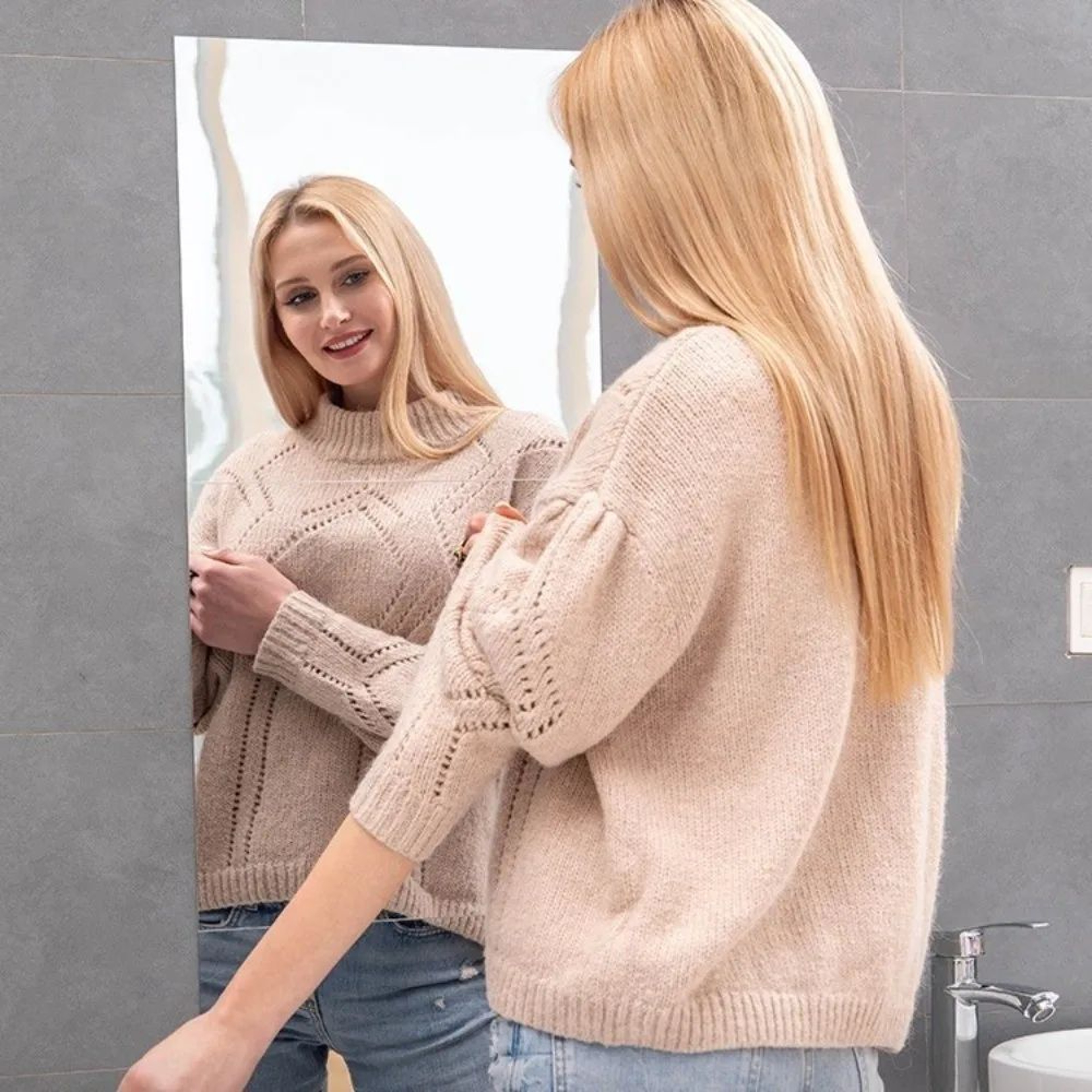 Self Adhesive Acrylic Mirror Sheet Shatterproof DIY Mirror Tile 3