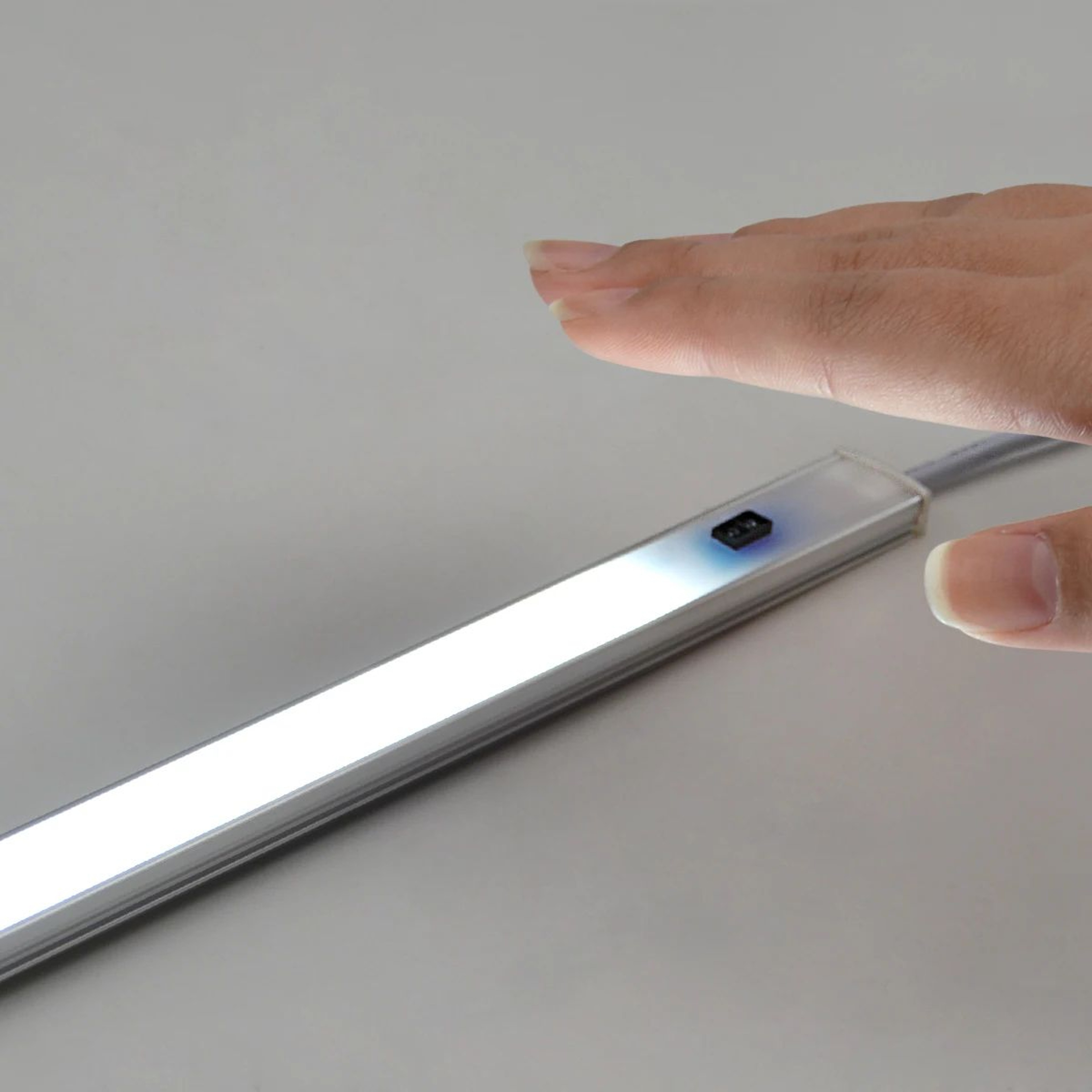 USB LED Under Cabinet Light With Hand Scan Motion Sensor 1
