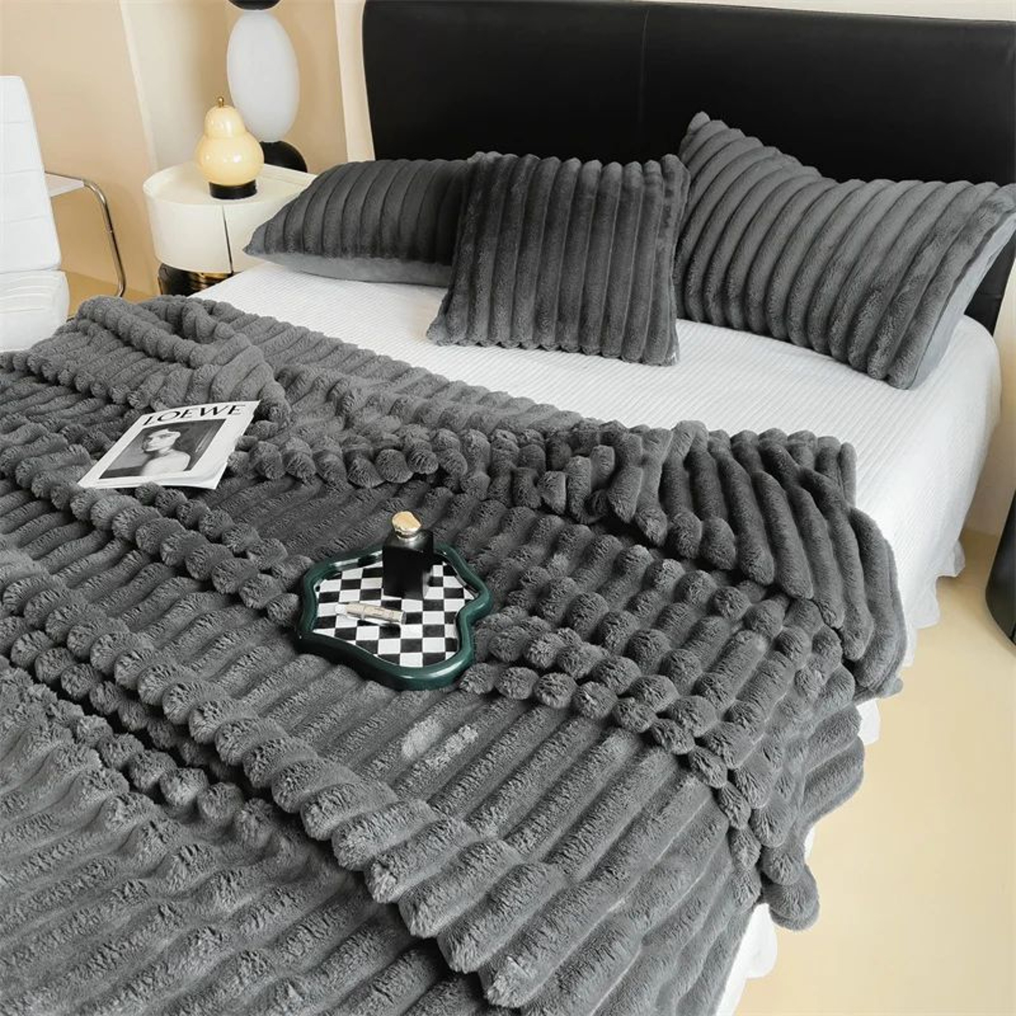 Soft Plush Carved Thick Warm Winter Throw Blanket 2