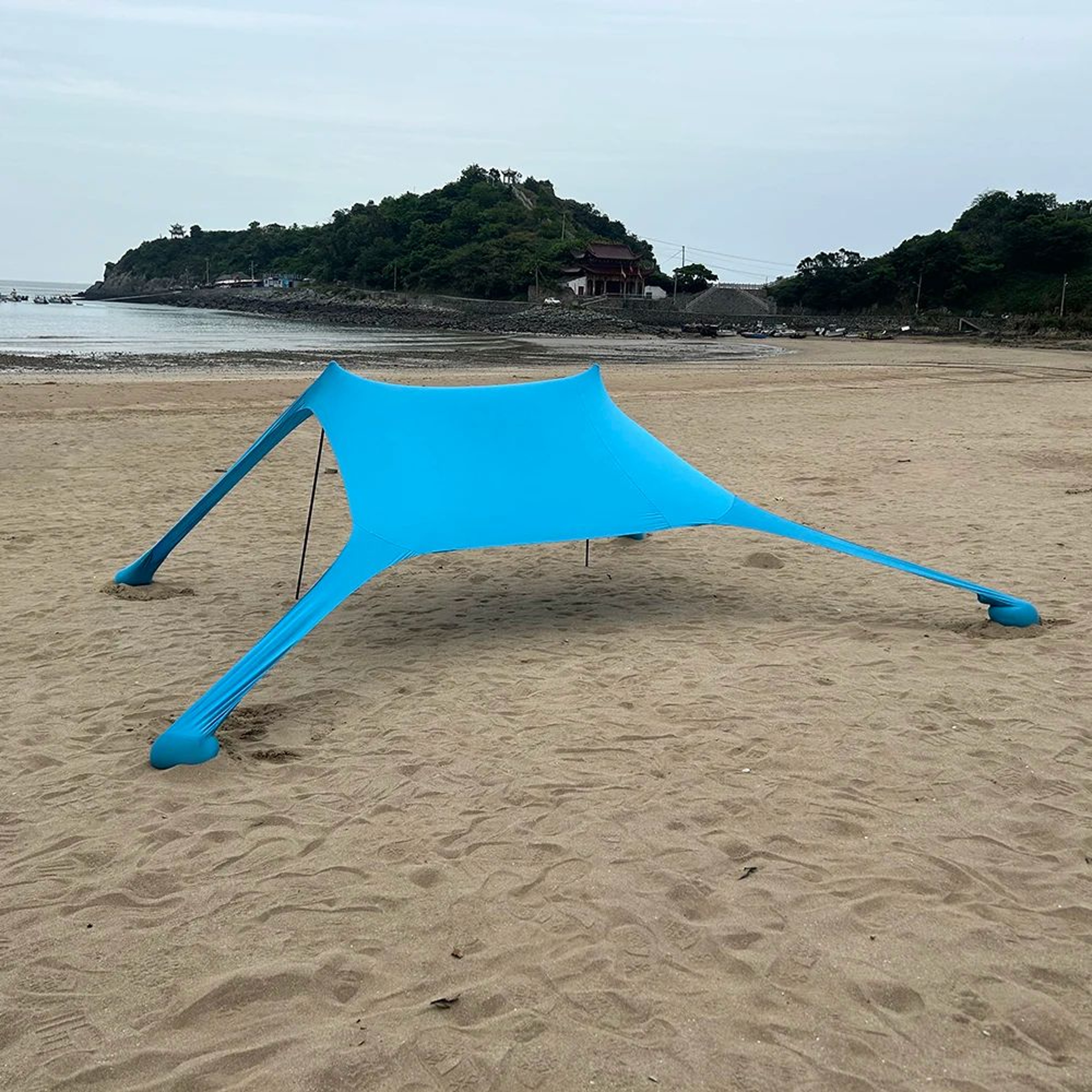 Portable One Piece Beach Sun Shelter With UPF50 Plus Protection 3
