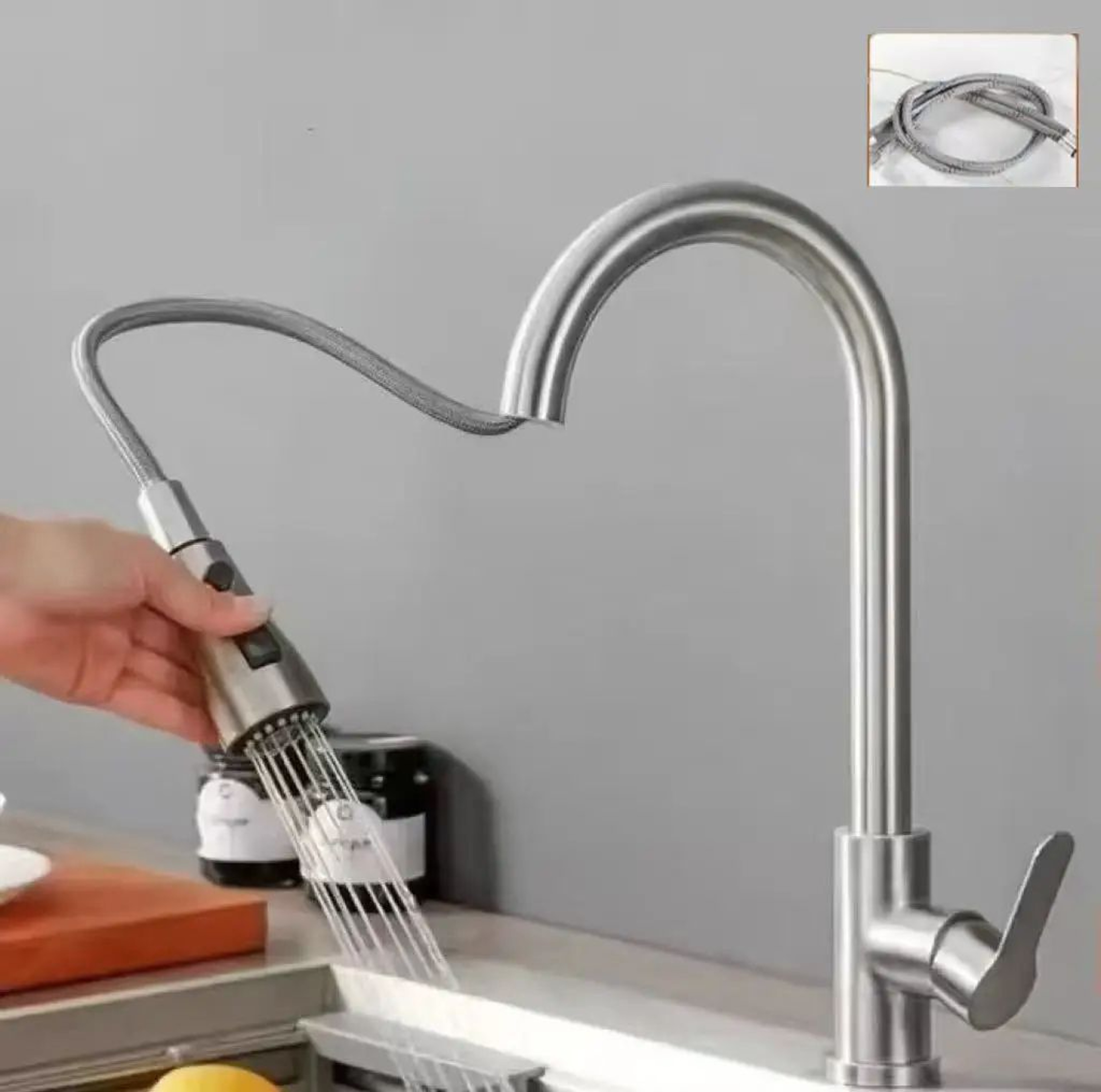 Single Hole Kitchen Mixer Faucet With Pull Out Sprayer In Chrome Or Black 9