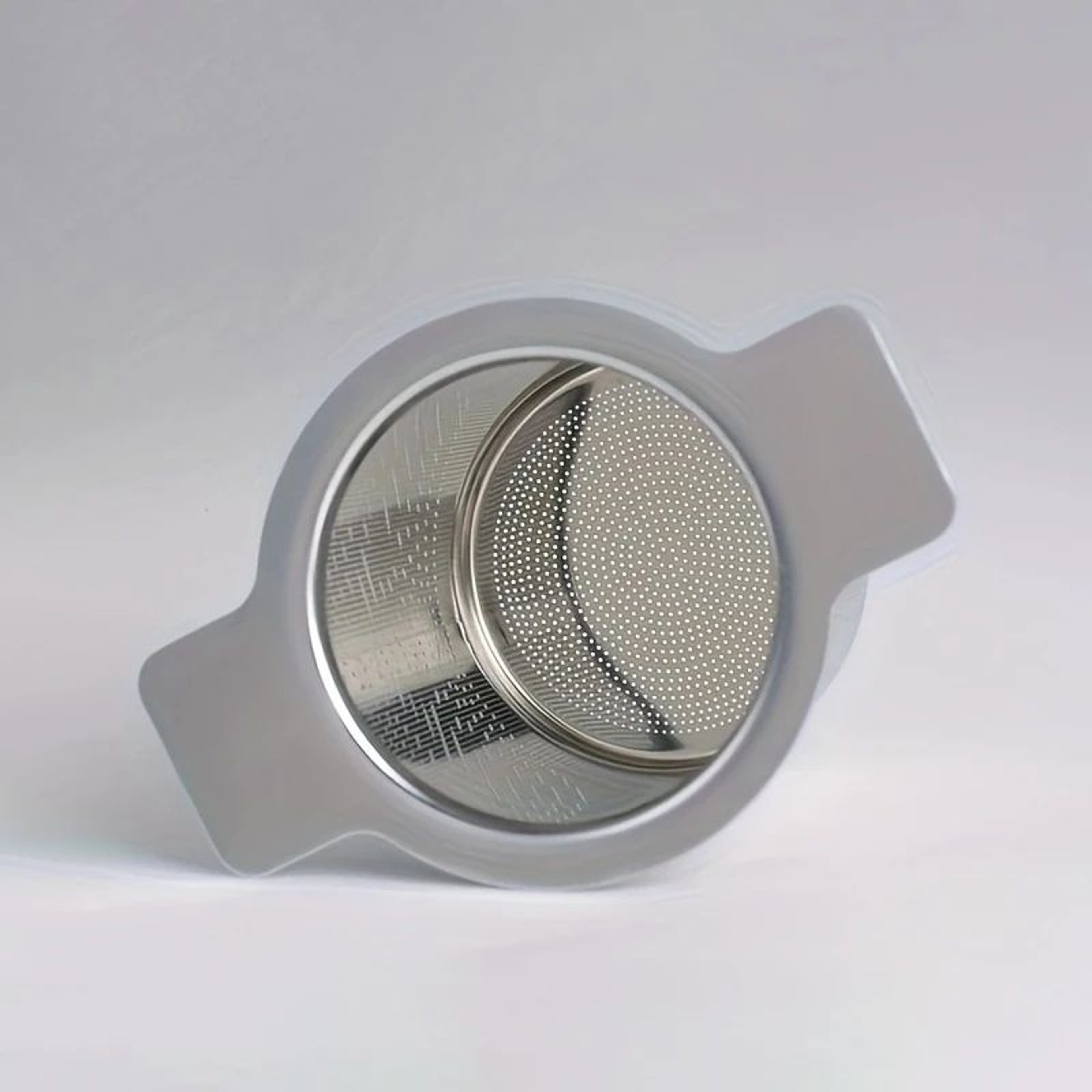 Stainless Steel Mesh Tea Infuser With Double Handles For Mugs And Teapots 1