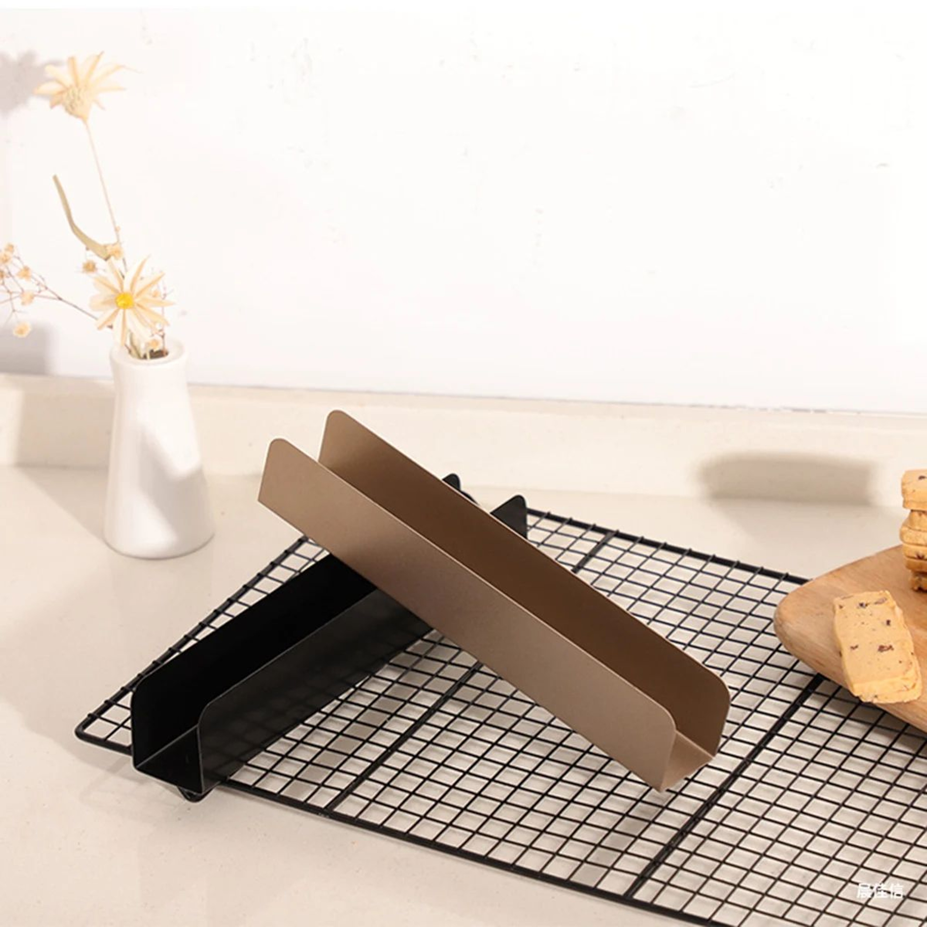 Non Stick Metal Pastry Baking Mold For Cookies And Bread 3