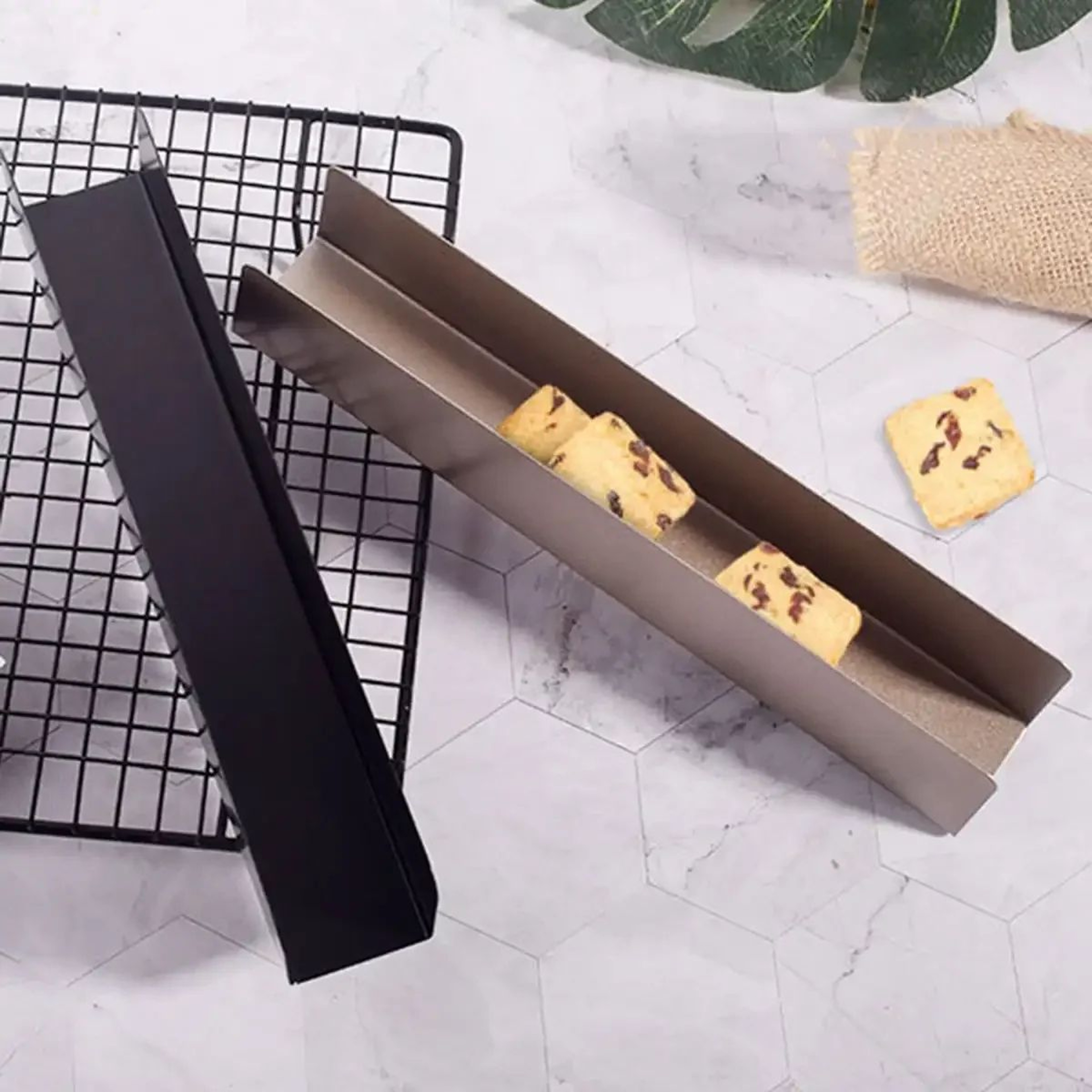 Non Stick Metal Pastry Baking Mold For Cookies And Bread 1