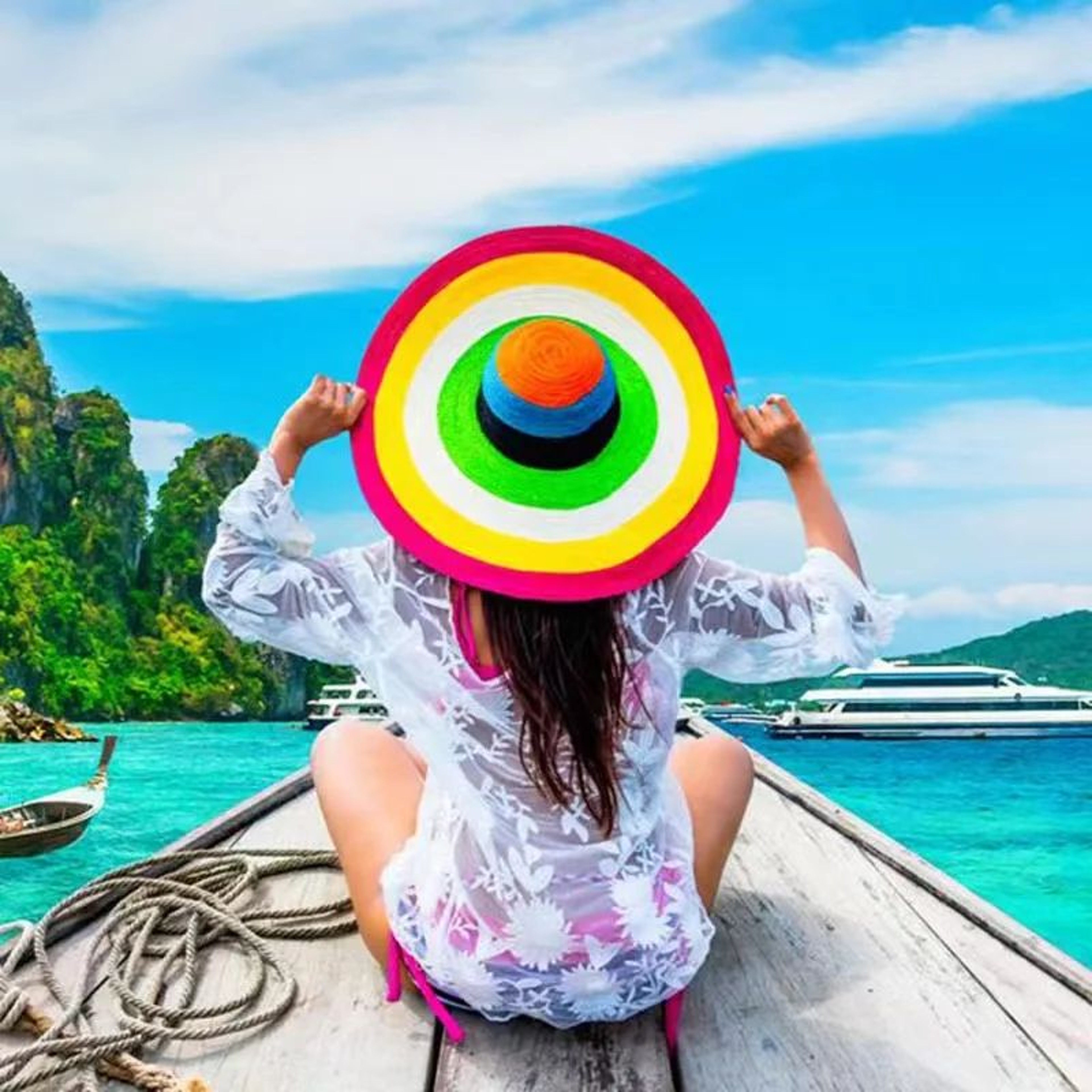 Oversized 70cm Wide Brim Beach Sun Hat  Foldable UV Protection Straw Hat For Women 5
