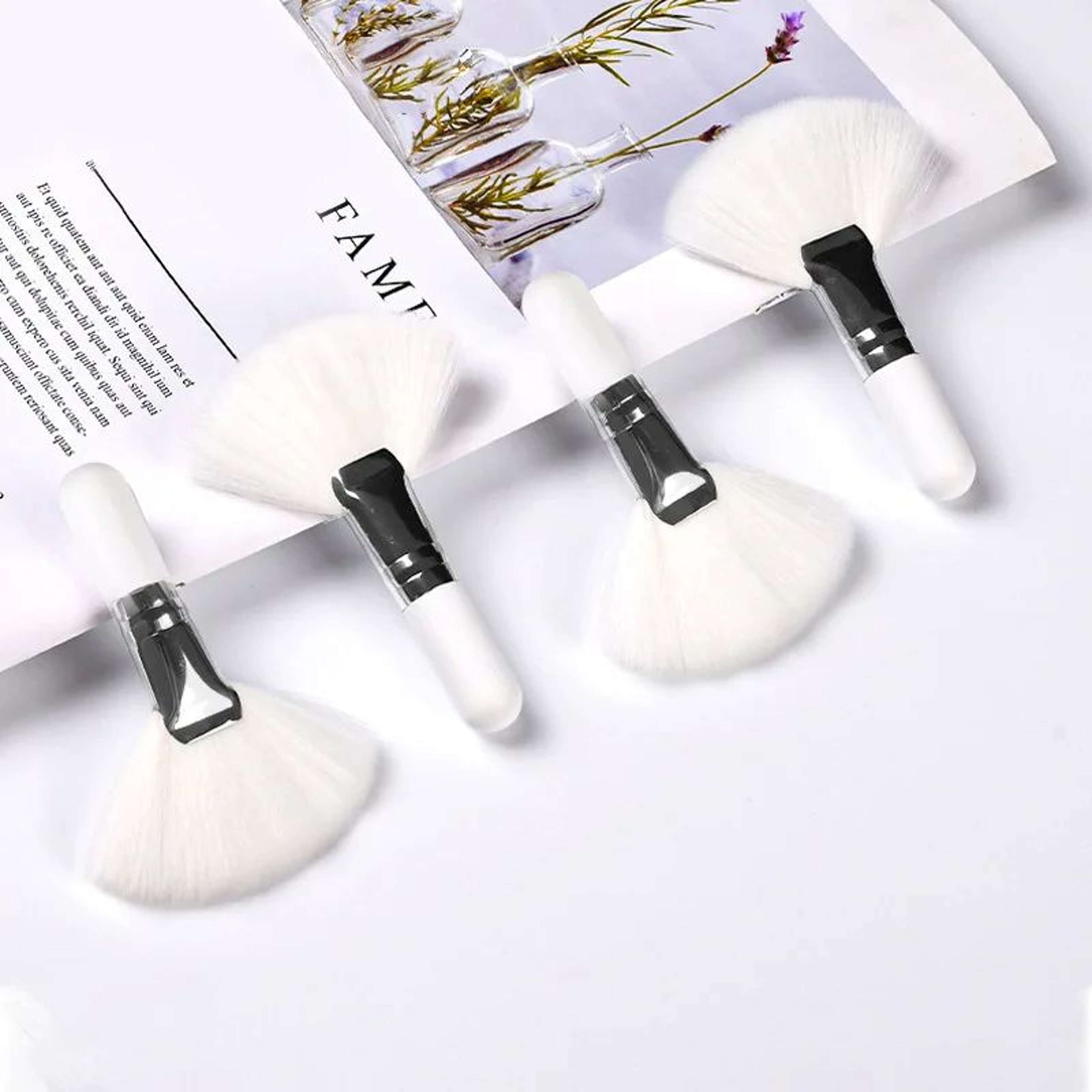 Precision Glow Mini Fan Makeup Brush For Highlighter Blush  Powder 1