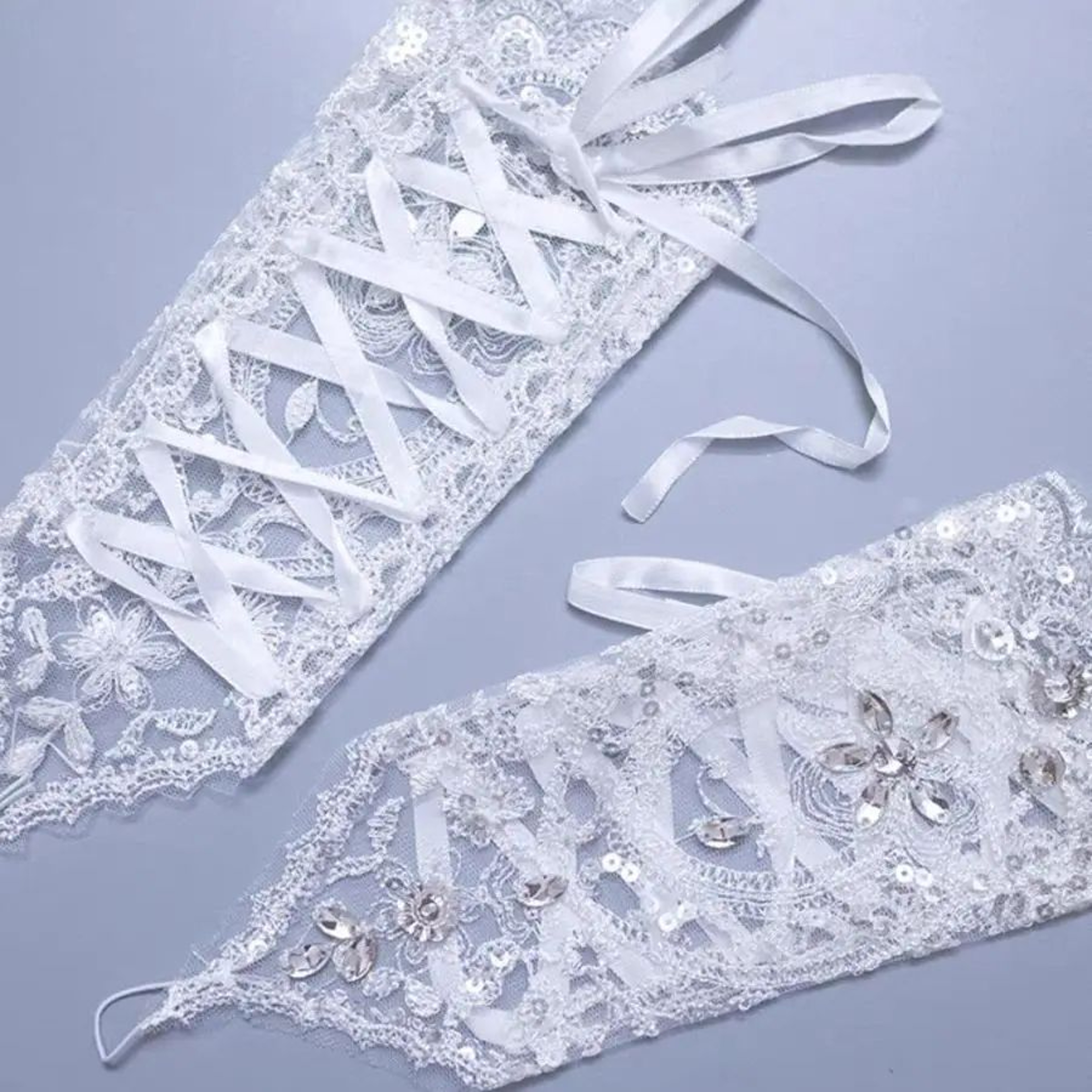 Elegant Crystal Sequin Bridal Fingerless Lace Gloves For Weddings 3