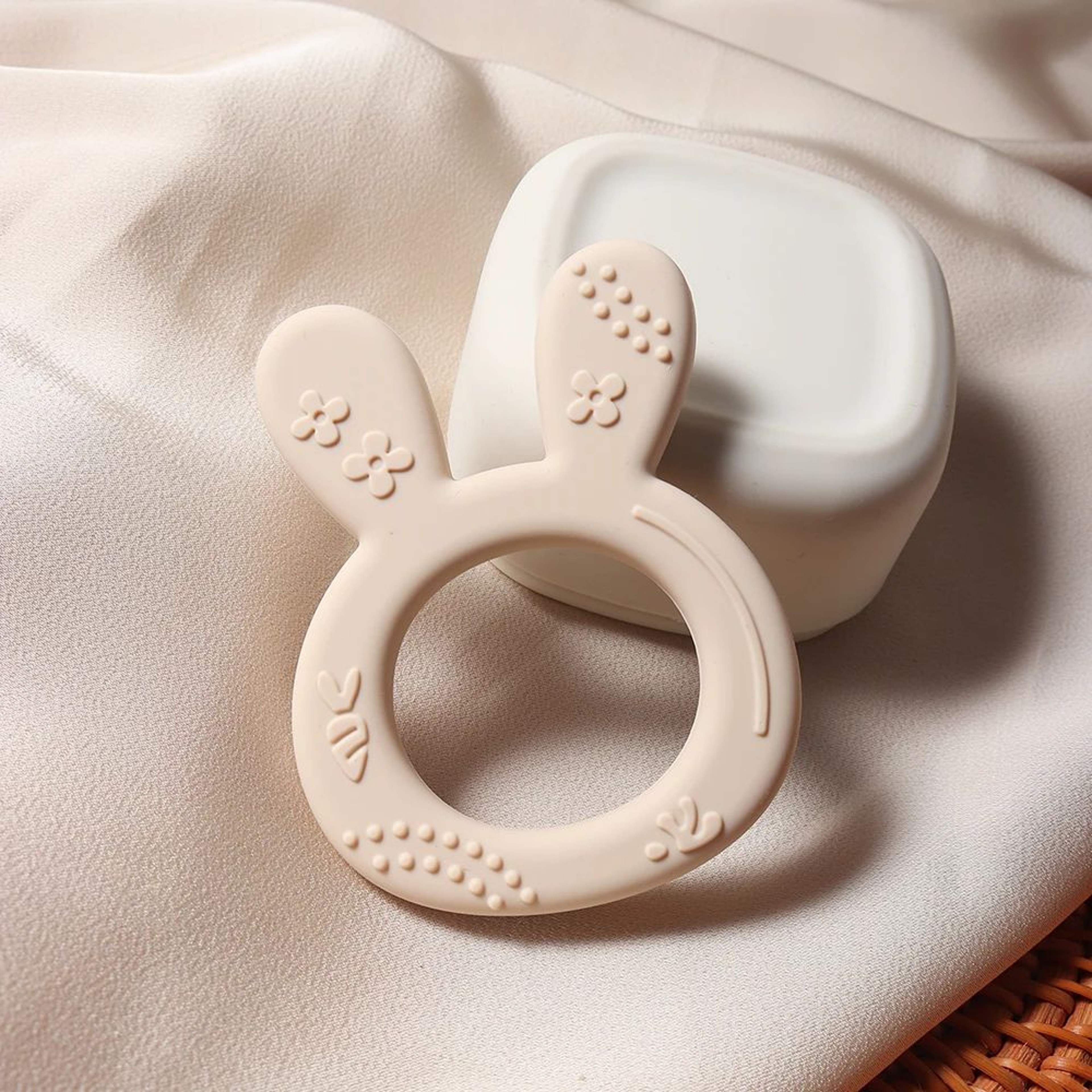 Carrot Bunny Silicone Baby Teether  BPAFree Sensory Teething Toy For Infants 4
