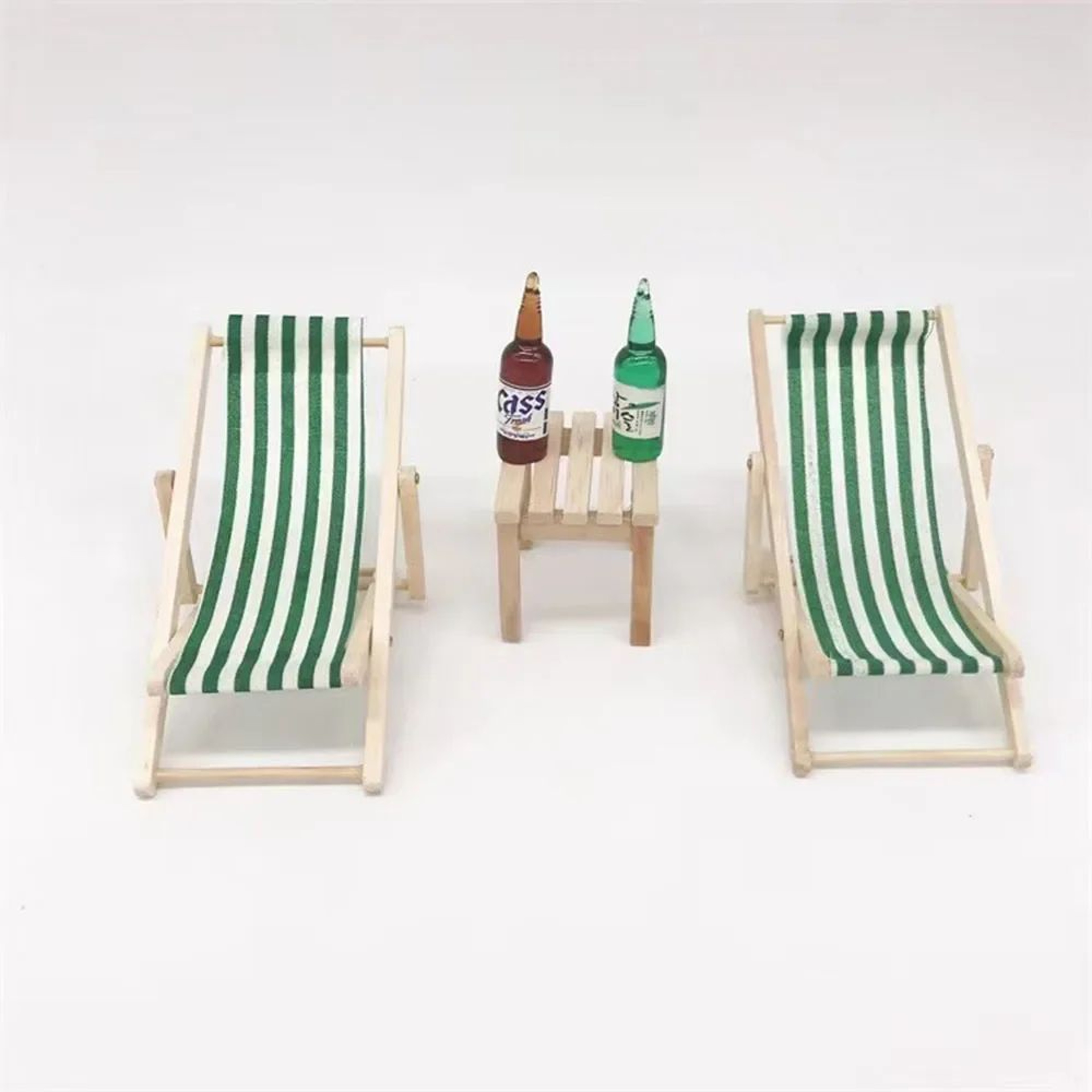 Dollhouse Beach Chair Set With Mini Beach Table Foldable Wooden Beach Furniture 3