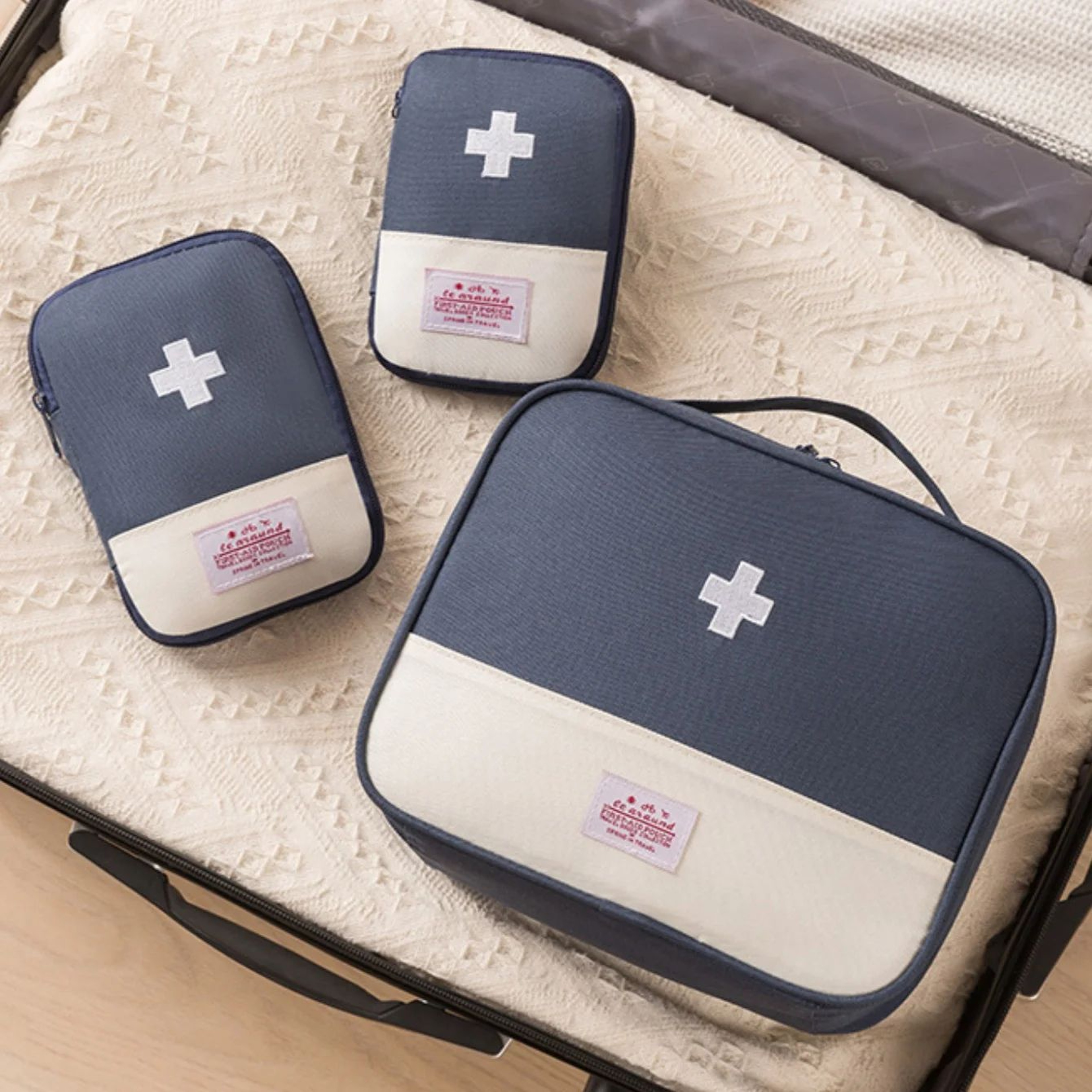 Portable Travel Medicine Organizer First Aid Pouch 1