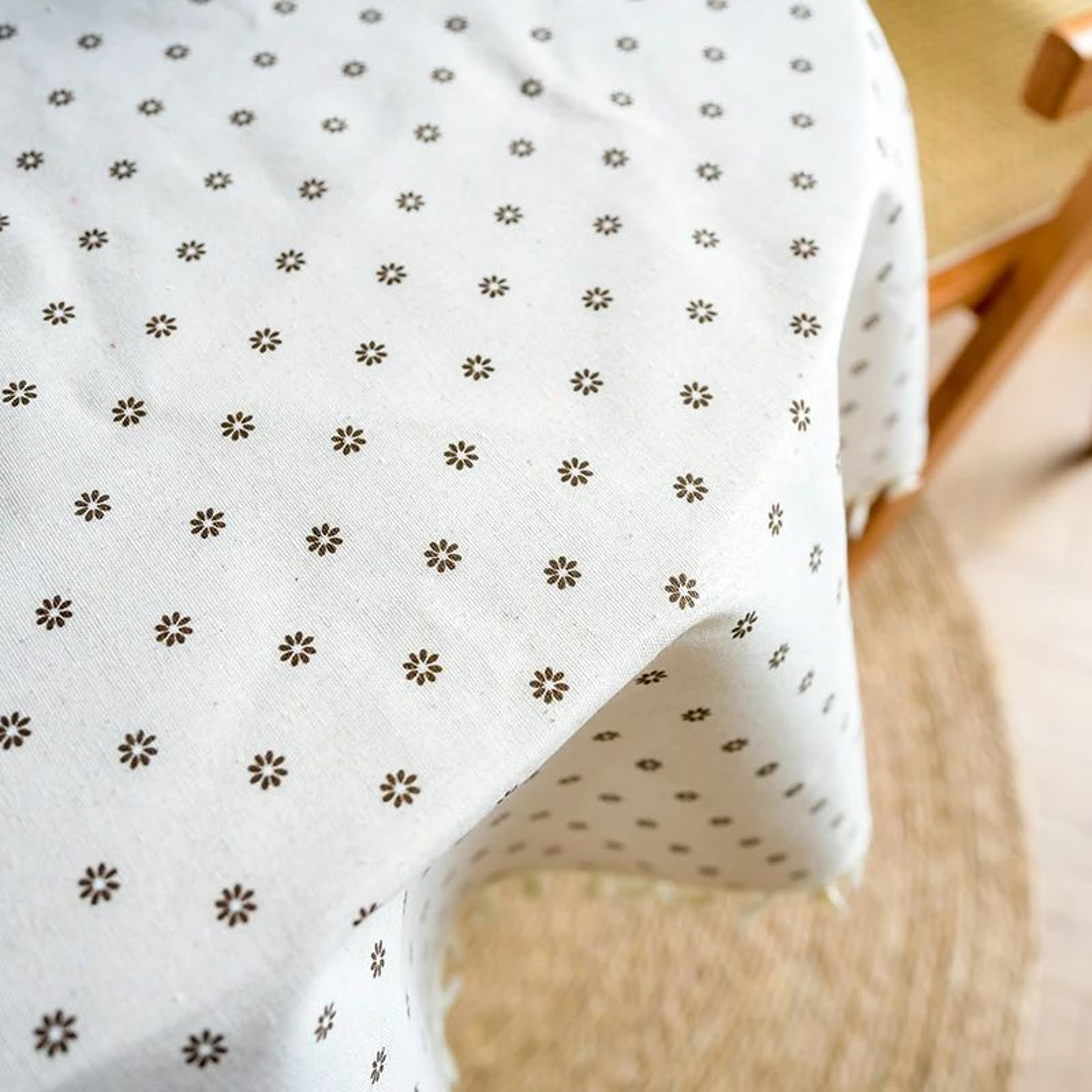 Vintage Floral Round Tablecloth Washable Farmhouse Dining Table Cover 3