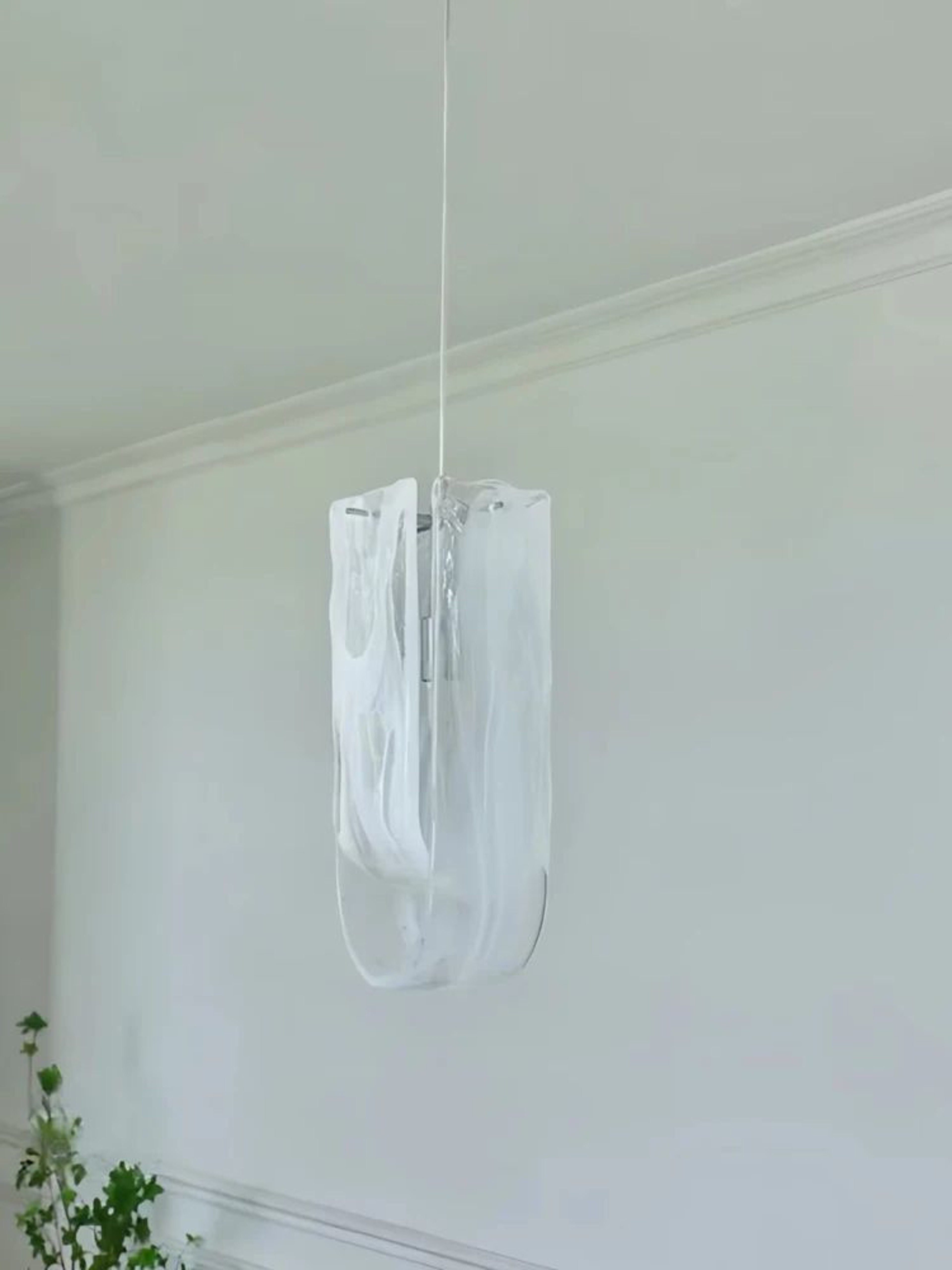 Postmodern Cloud Glass Pendant Light Modern Hanging Chandelier For Dining Room And Bedroom 3