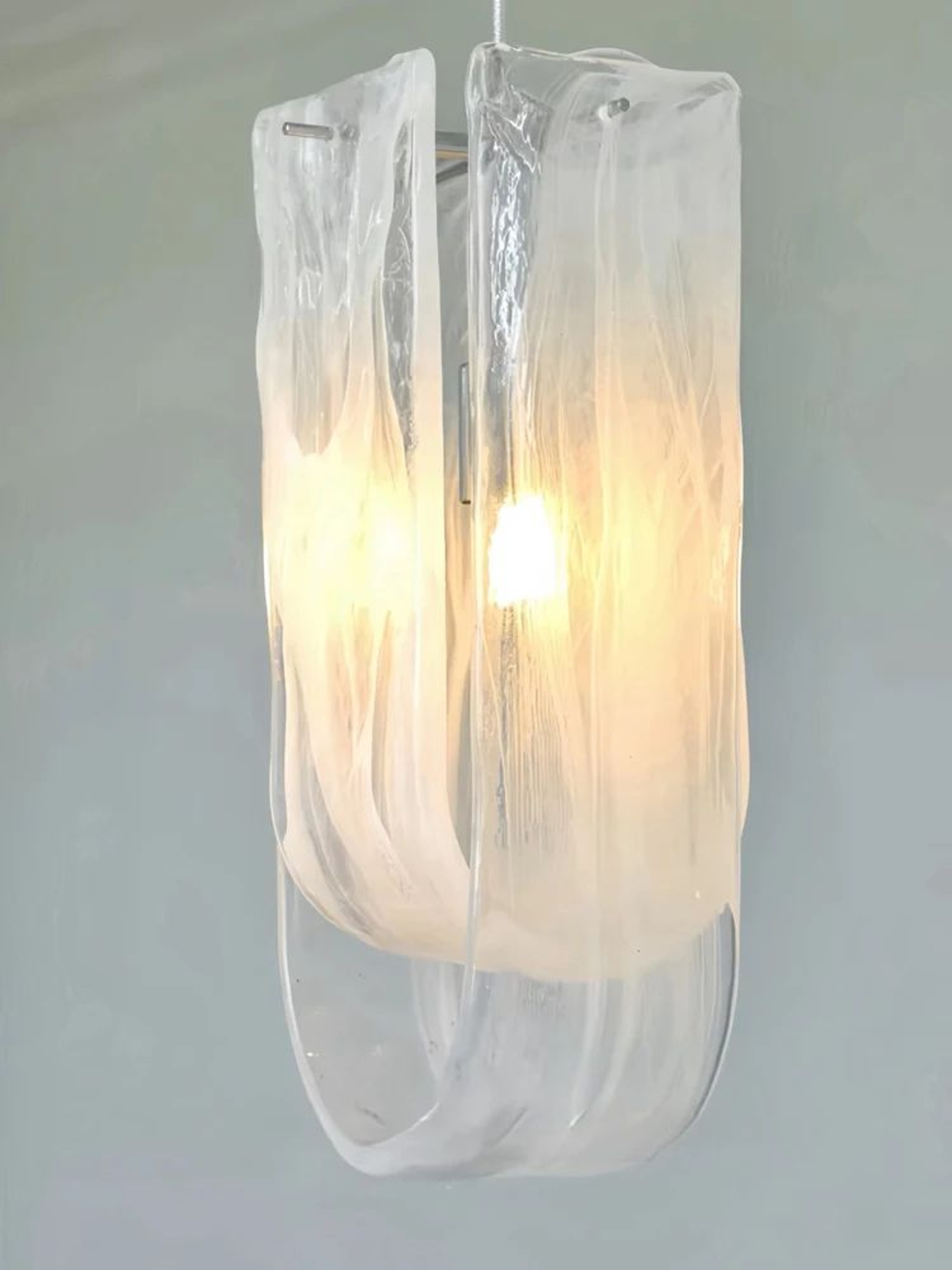 Postmodern Cloud Glass Pendant Light Modern Hanging Chandelier For Dining Room And Bedroom 2