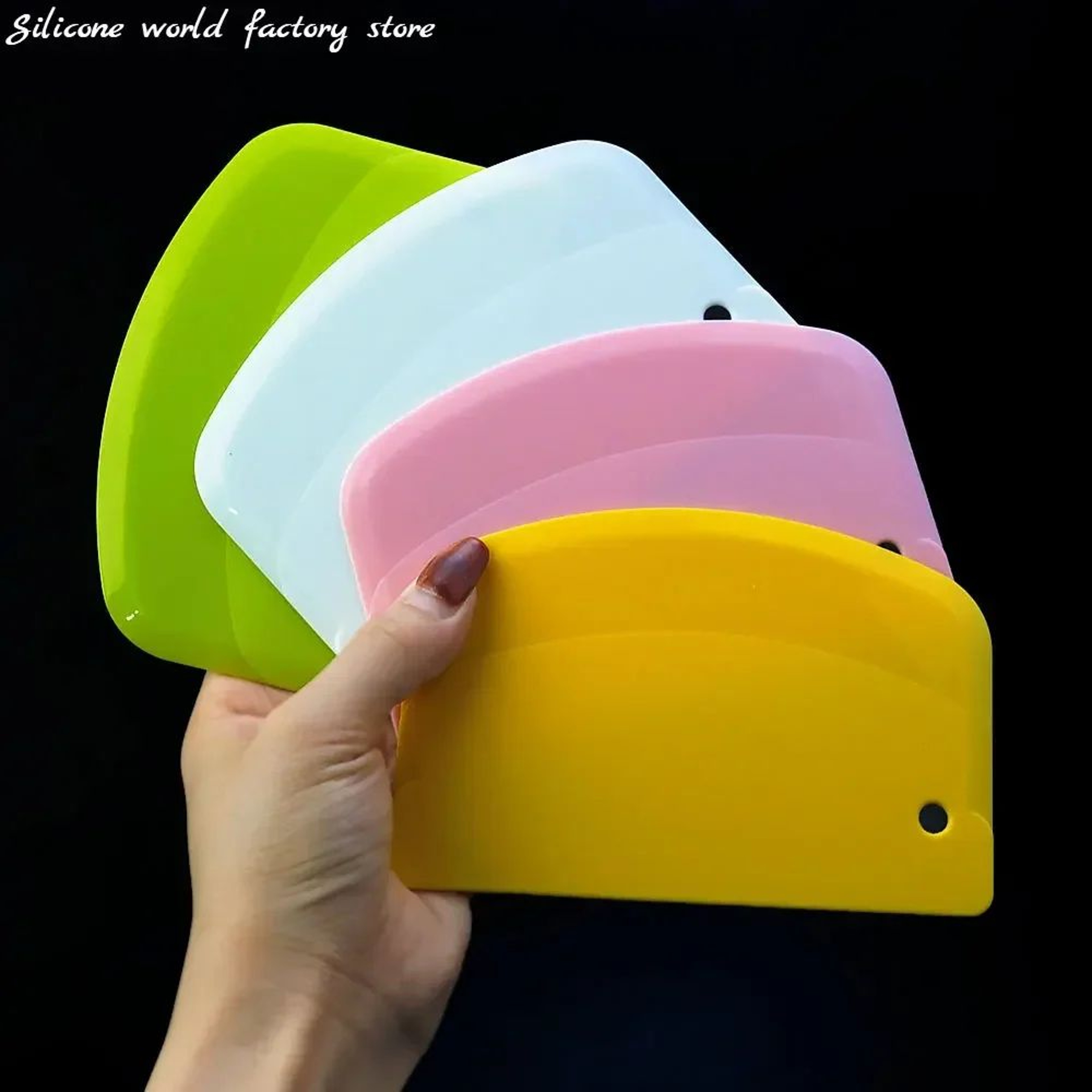 Colorful Plastic Dough Scraper And Cake Smoothing Tool 0